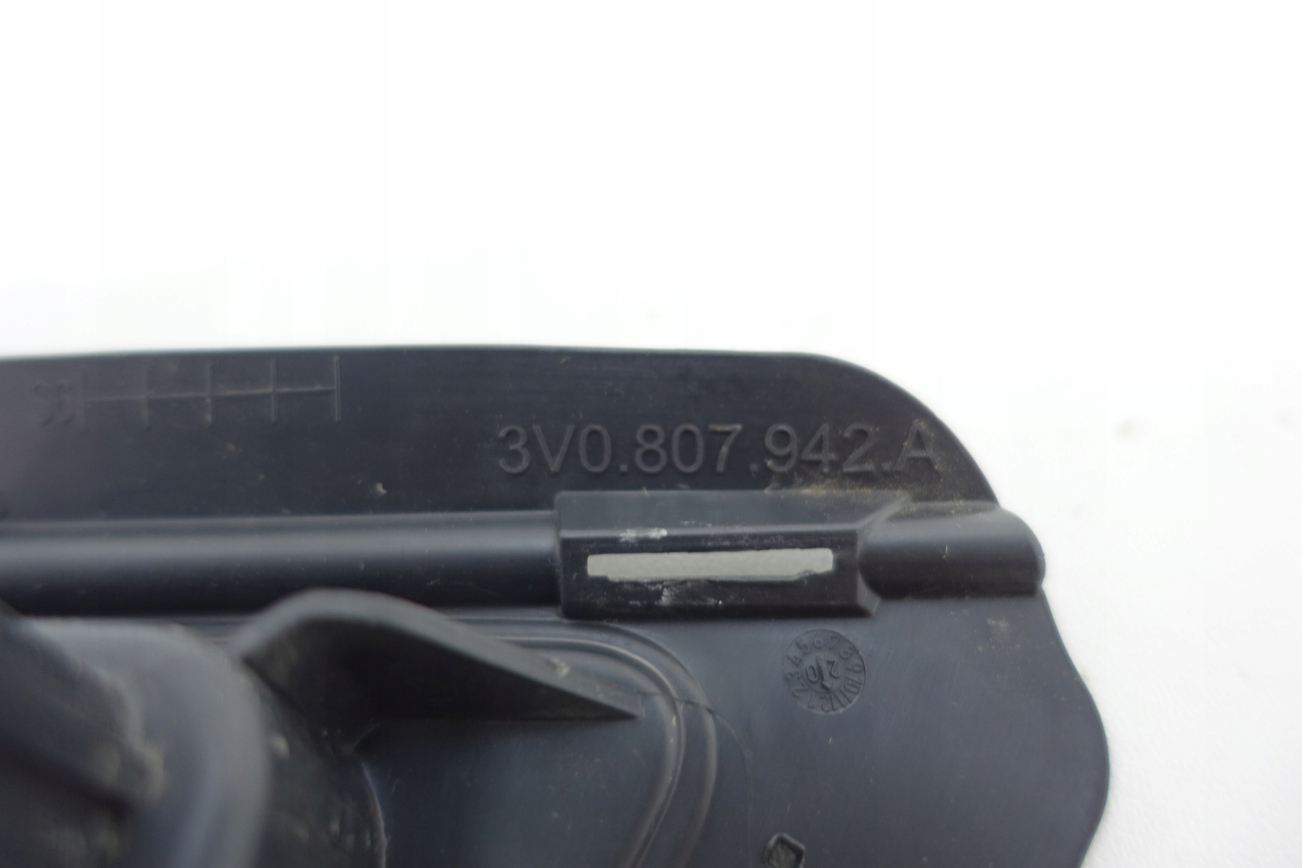 holder washer right SKODA SUPERB III 15-23 3V0807942A