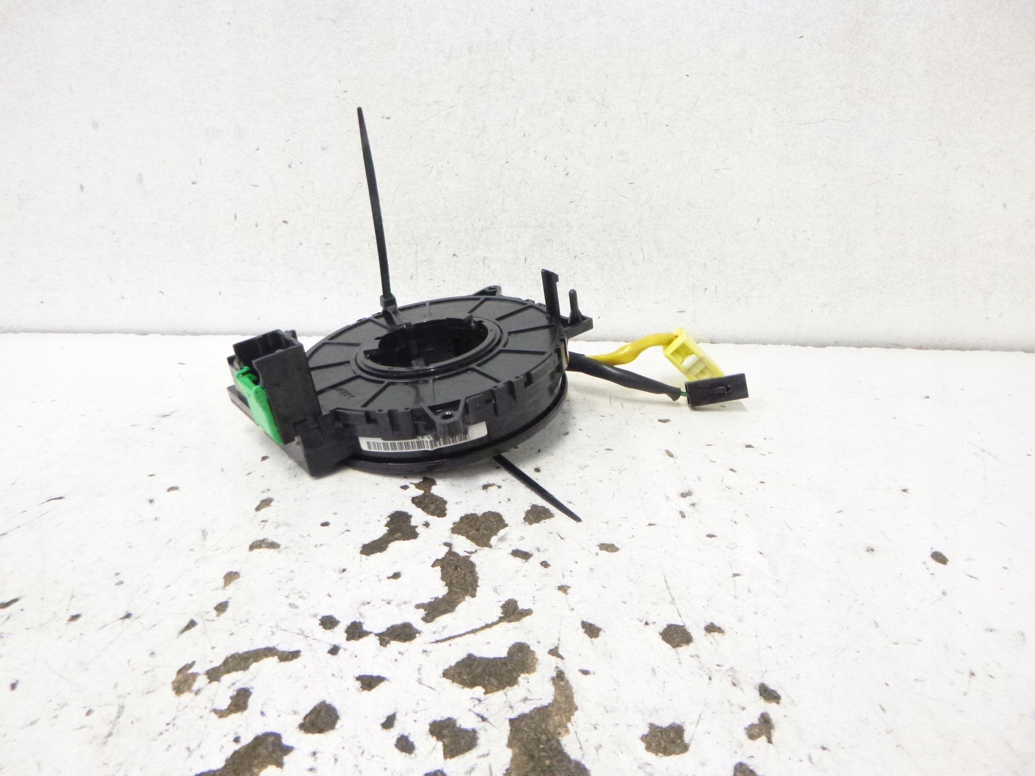 ring airbag Mitsubishi Outlander and 2.4 2004r. L43.0836