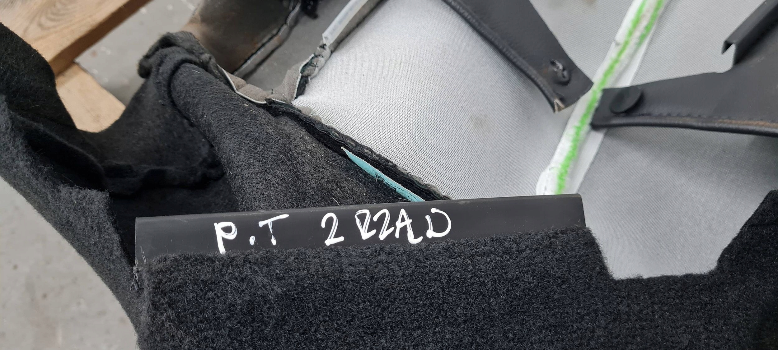 Chrysler Pacifica 2022 Blende Abdeckung SITZ Sitz Leder 2 RZAD rechts heck