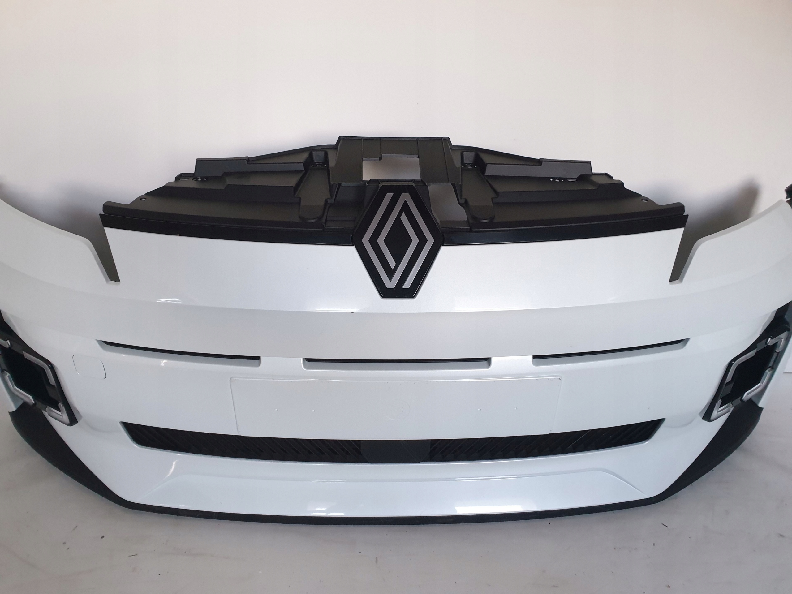 RENAULT 5 V E-TECH 24-> bumper front front RADAR LED cover 62010M626R