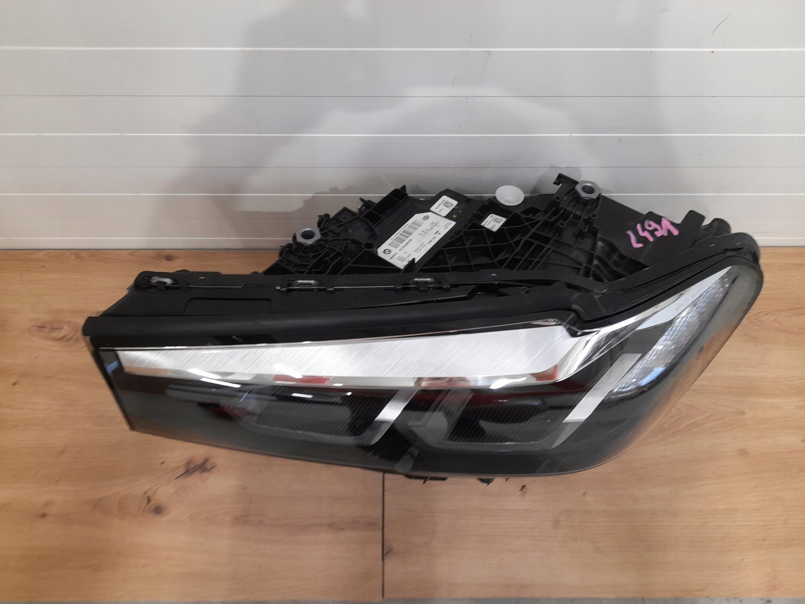 LAMPA PRZEDNIA LEWA BMW 5 G30 G31 FULL LED LIFT Strona zabudowy lewa