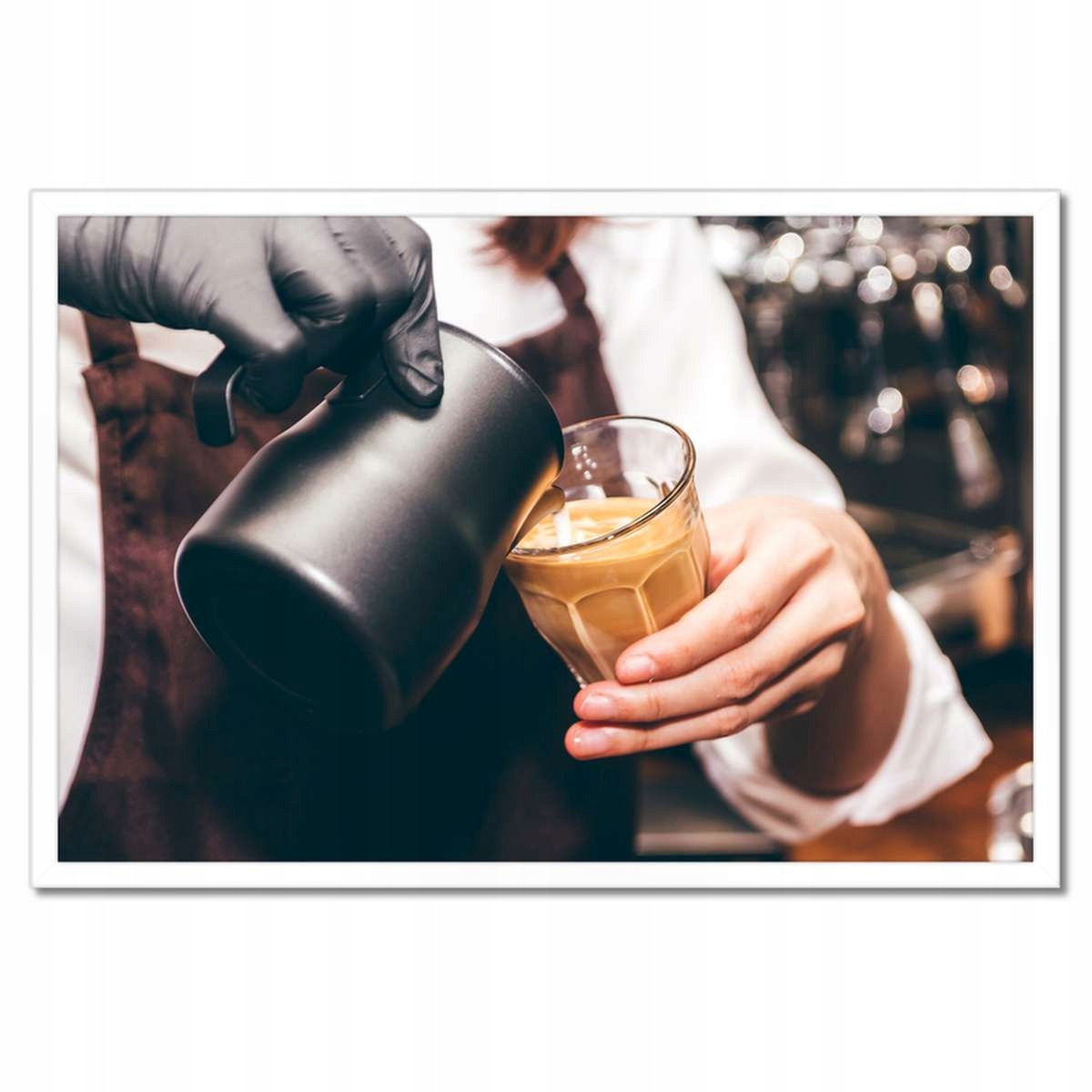 Plakáty v rámu 60x40 Barista servírování kávy