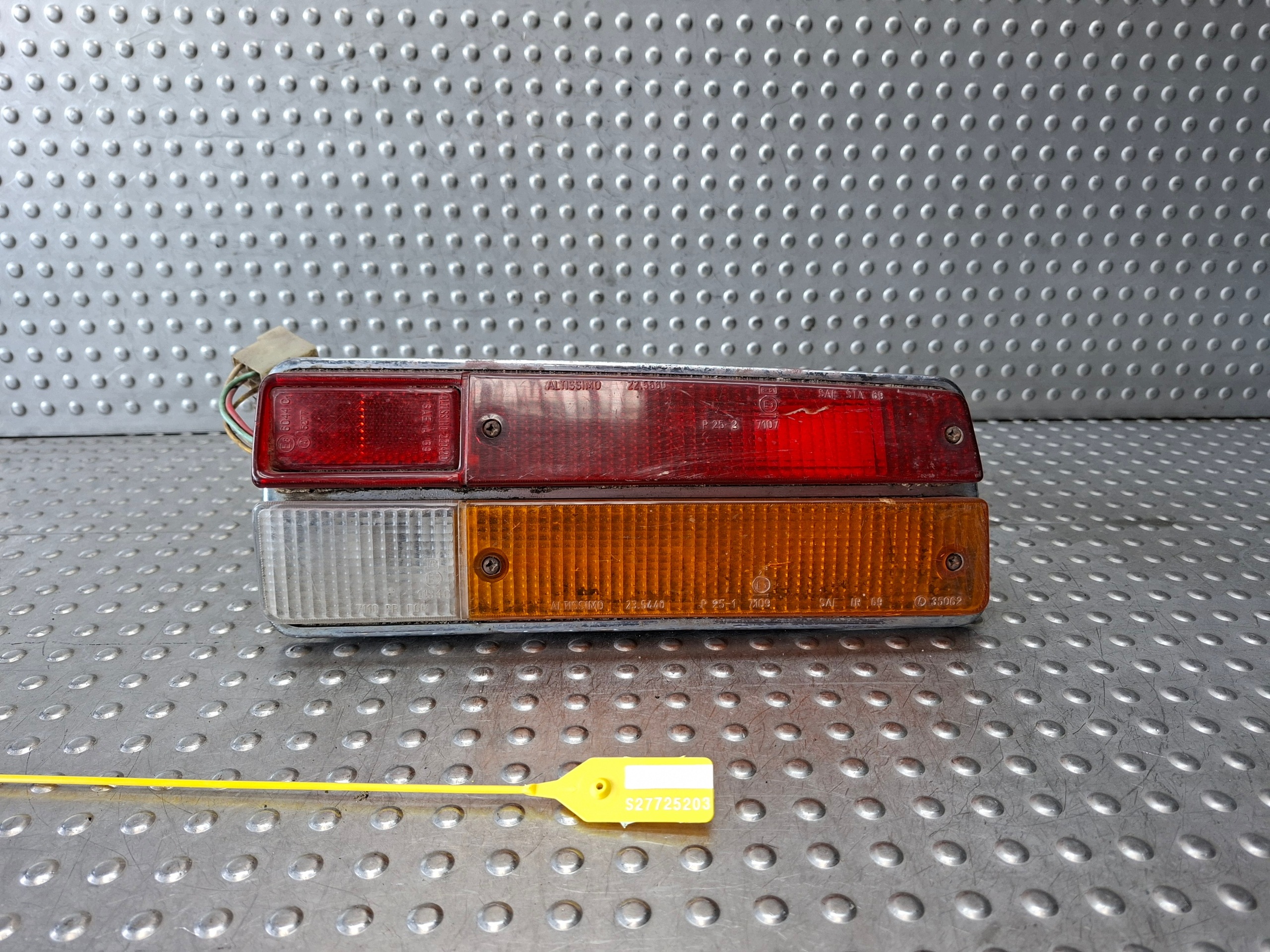 light rear part right ALFA ROMEO 2000 BERLINA 71-77