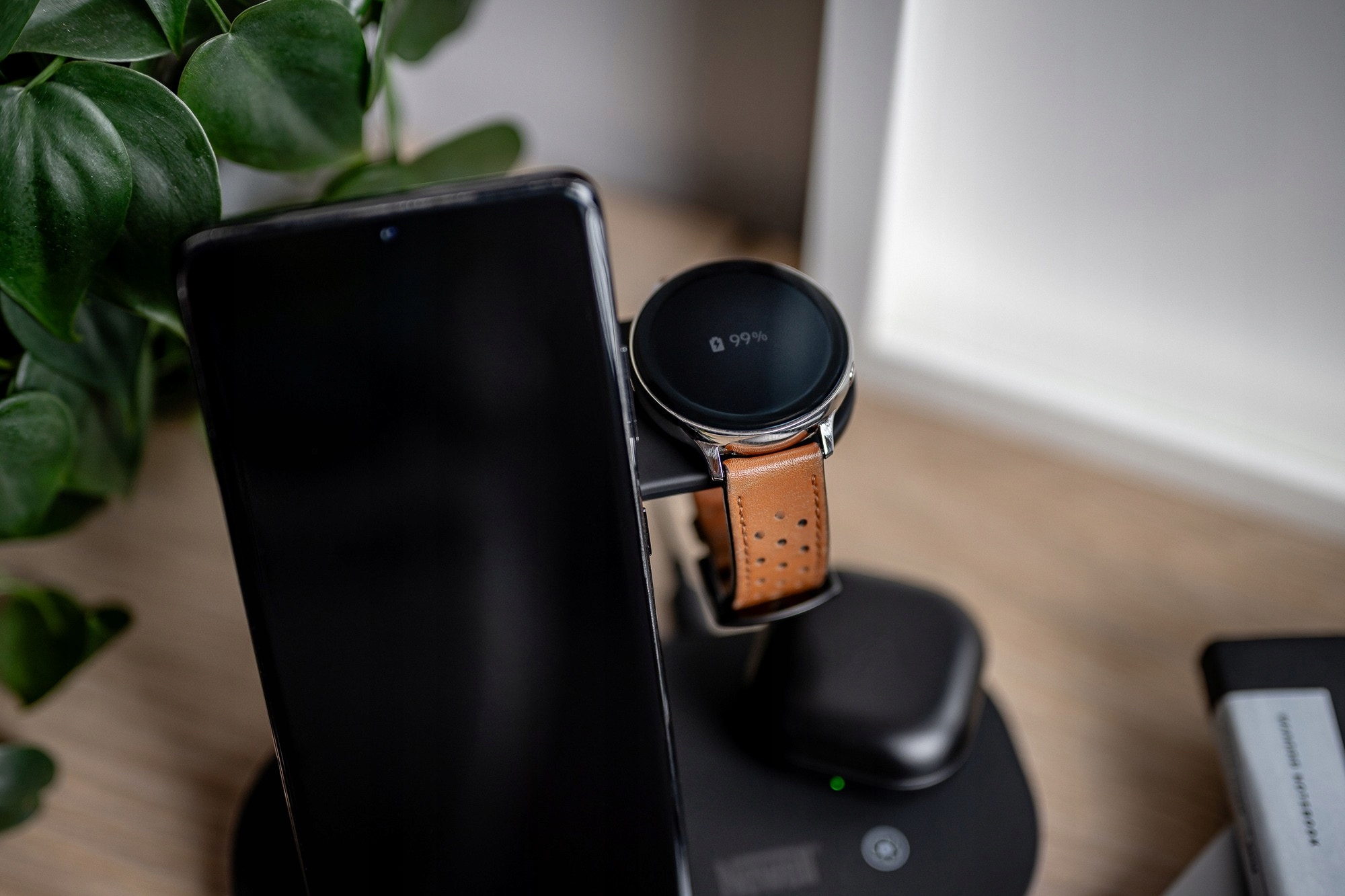 Ładowarka indukcyjna Newell induOne N-GY-Z7L 3in1 Przewód w zestawie tak