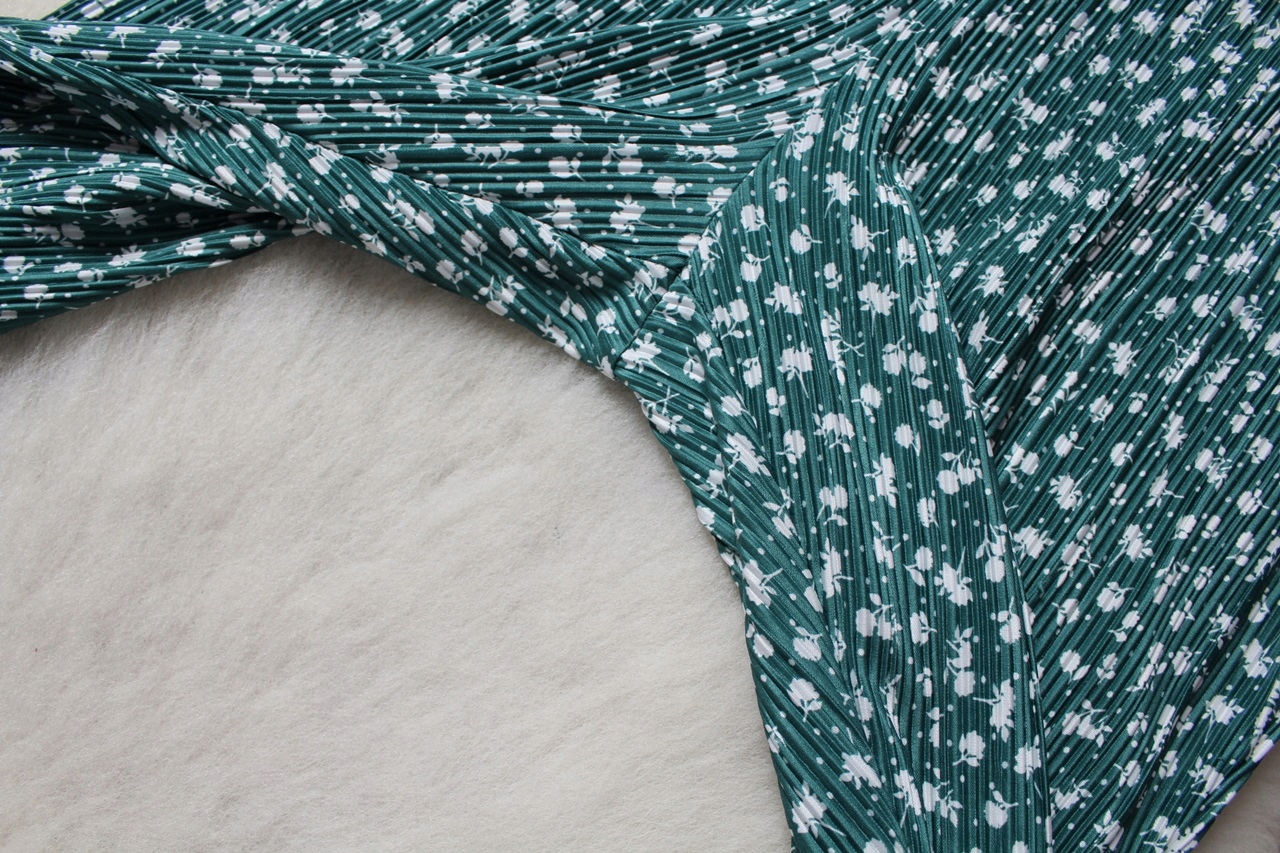 SPODNIE PLISOWANE NA GUMIE DAMSKIE STRECZ H&M M Marka H&M