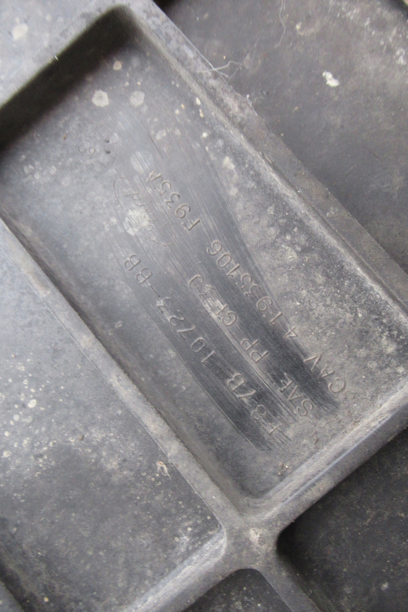 FORD EXPLORER 99R Porta per batteria F87B-10723