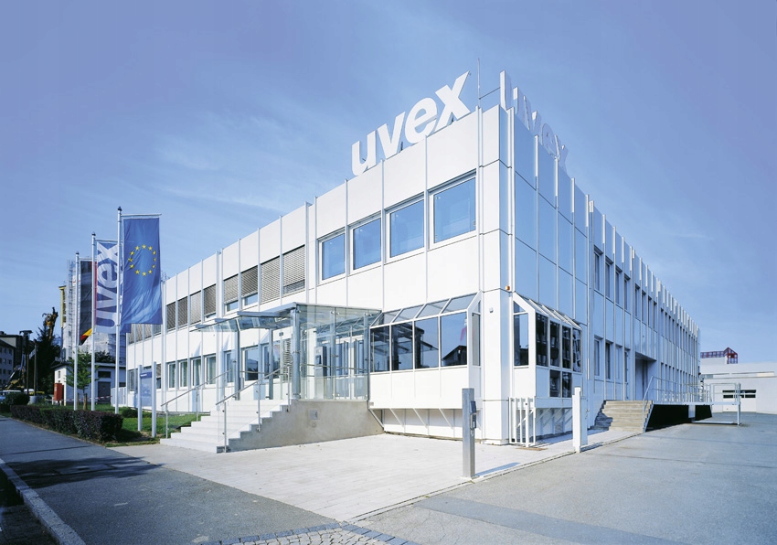 GOGLE NARCIARSKIE UVEX CEVRON BIAŁE UV Kolor dominujący biały