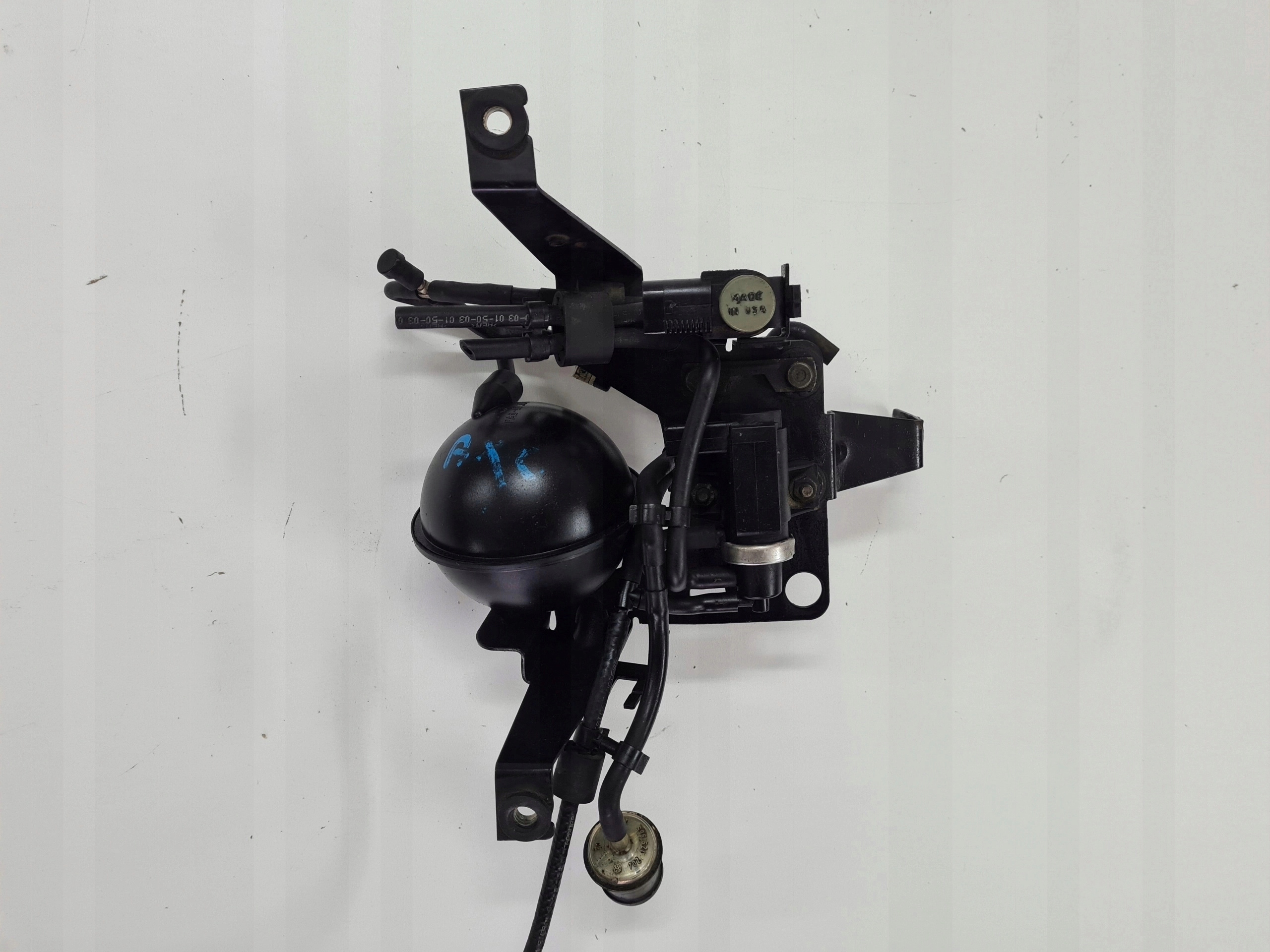 7H0906279C 1K0906627A - вакуумний клапан груша VW T5 1.9 TDI AXC