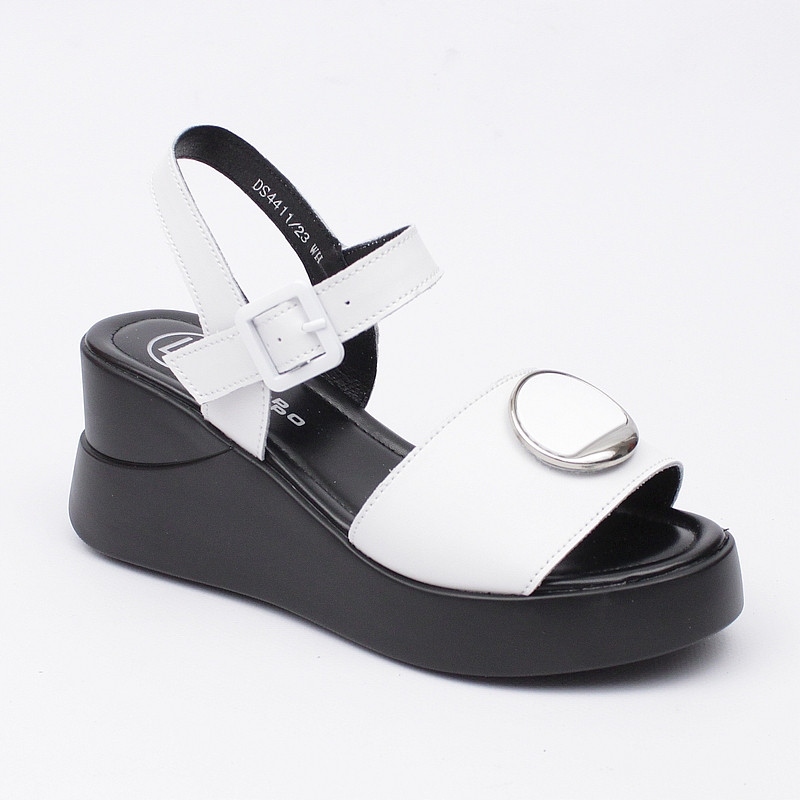 Filippo DS4411 Bílé Sandálky Na Platformě vel. 40