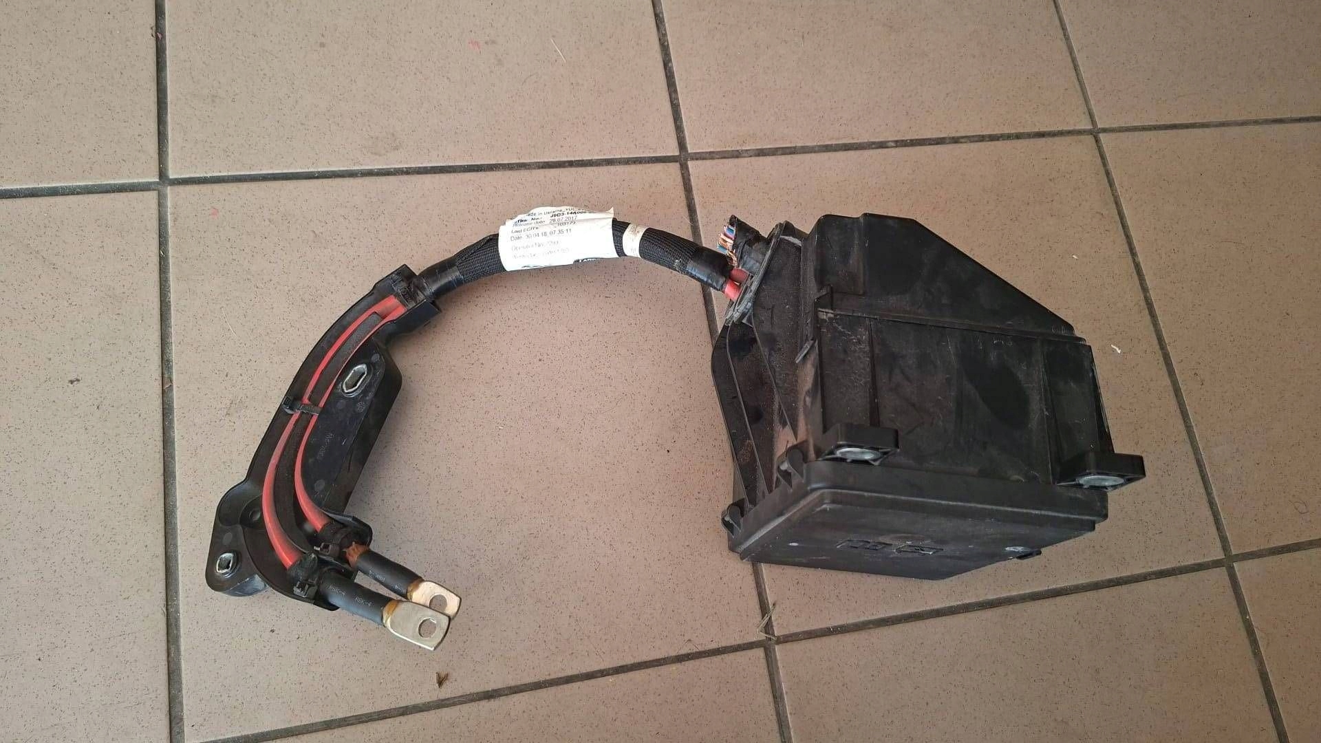 Module fusibles Complète Jaguar et-Pace J9D3-14A005-Z J9D3-14A076-AA