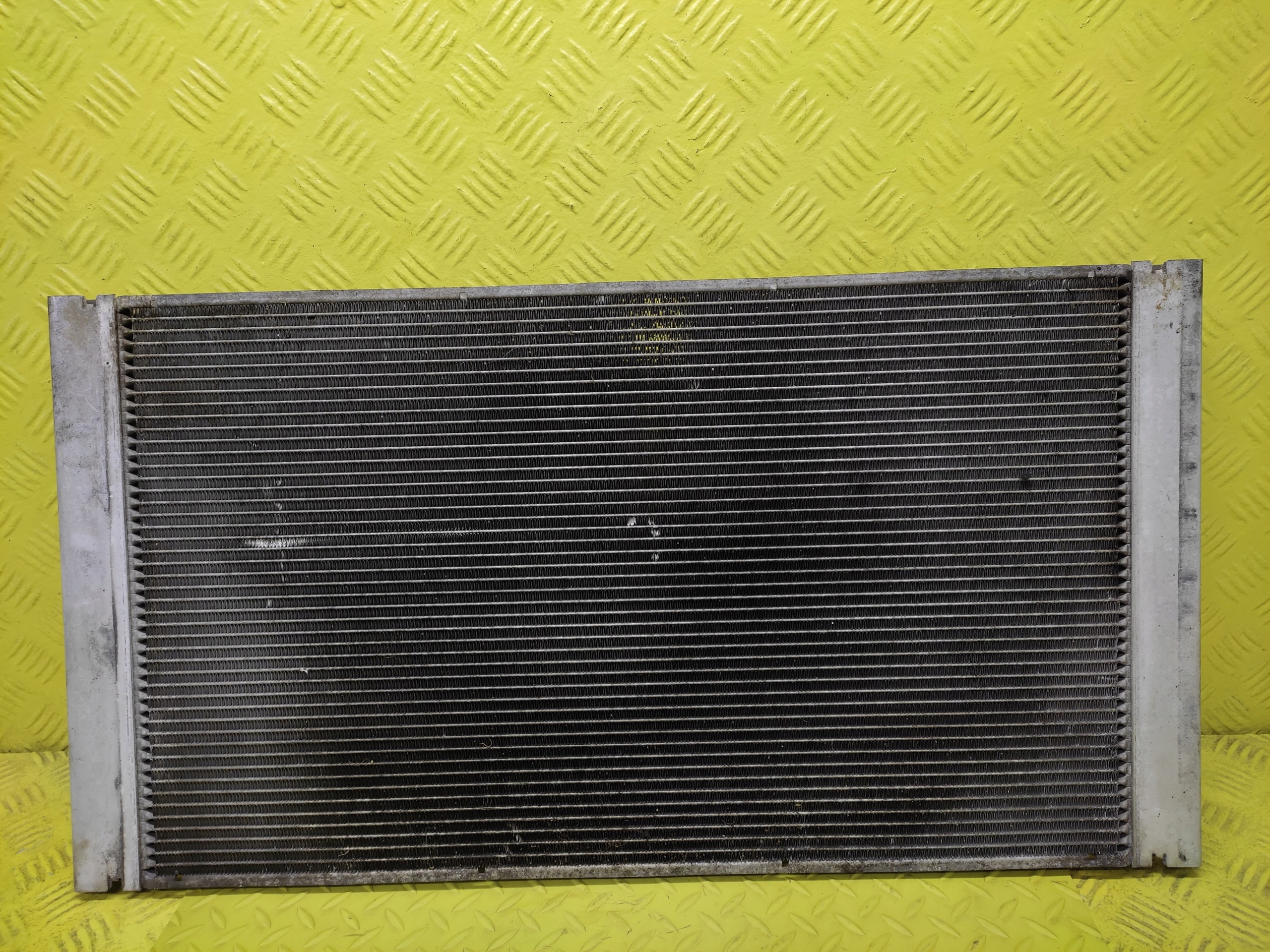 VOLVO V50 2.5 water cooler