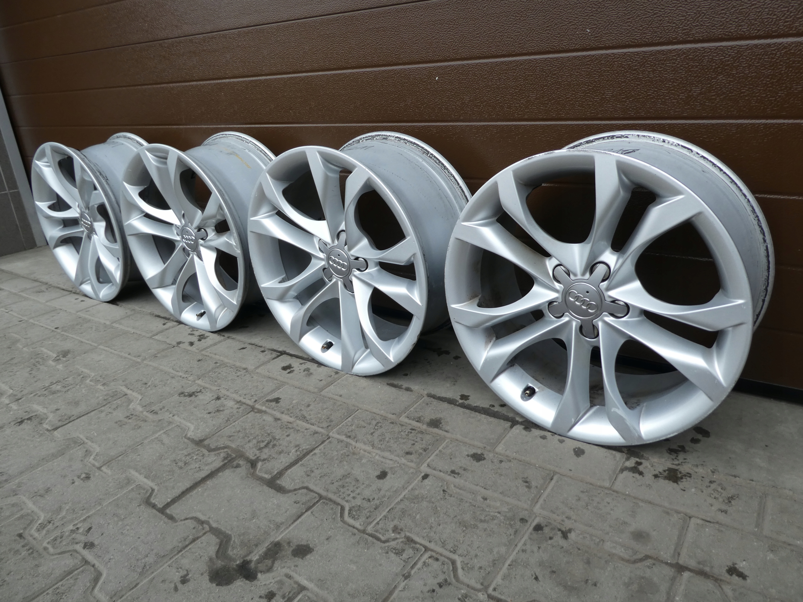 discs original AUDI A5 18 CALI 8T0601025A RONAL