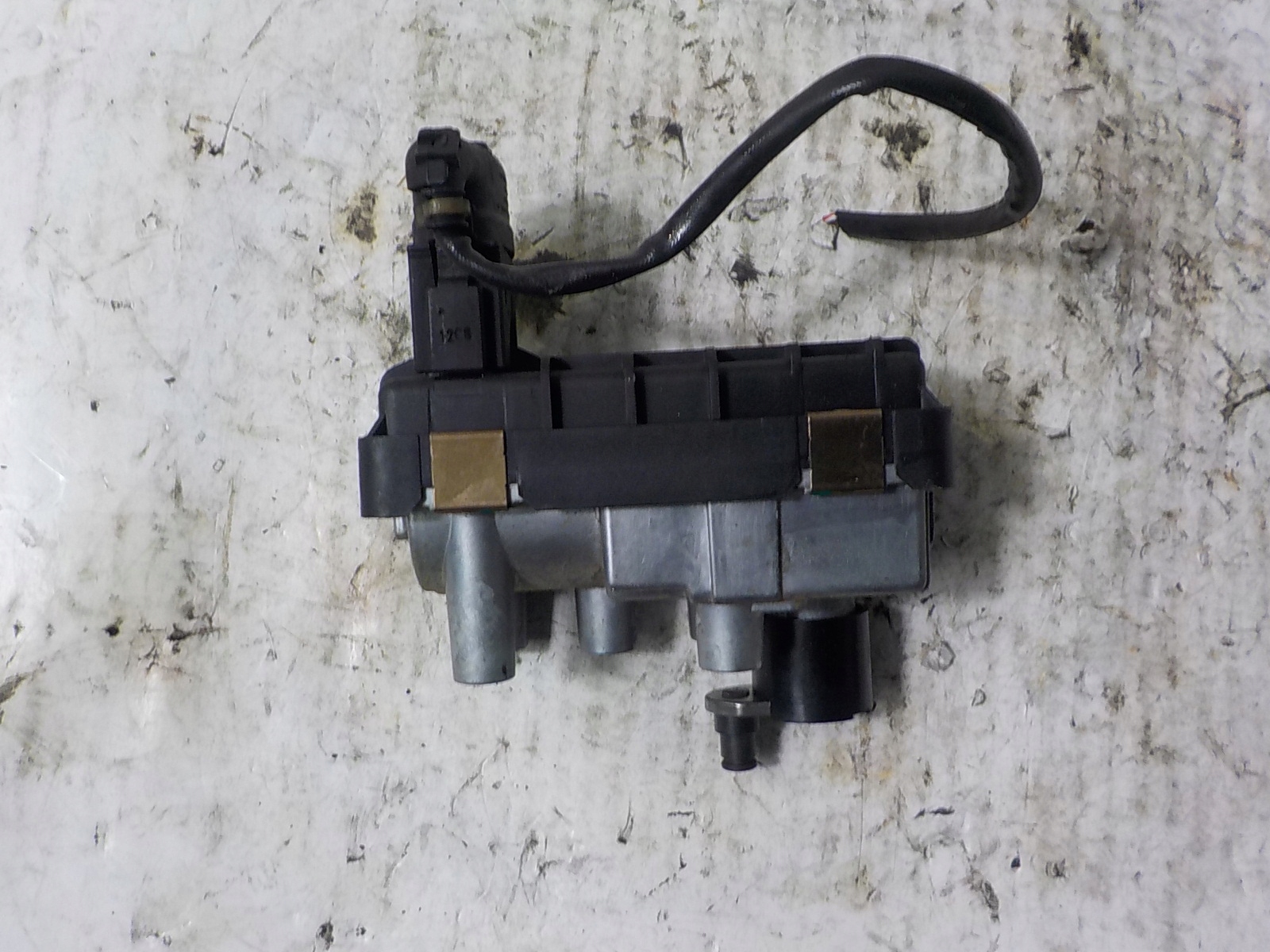JAGUAR XF X250 Régulateur Turbines AKTUATOR 2063-050-376