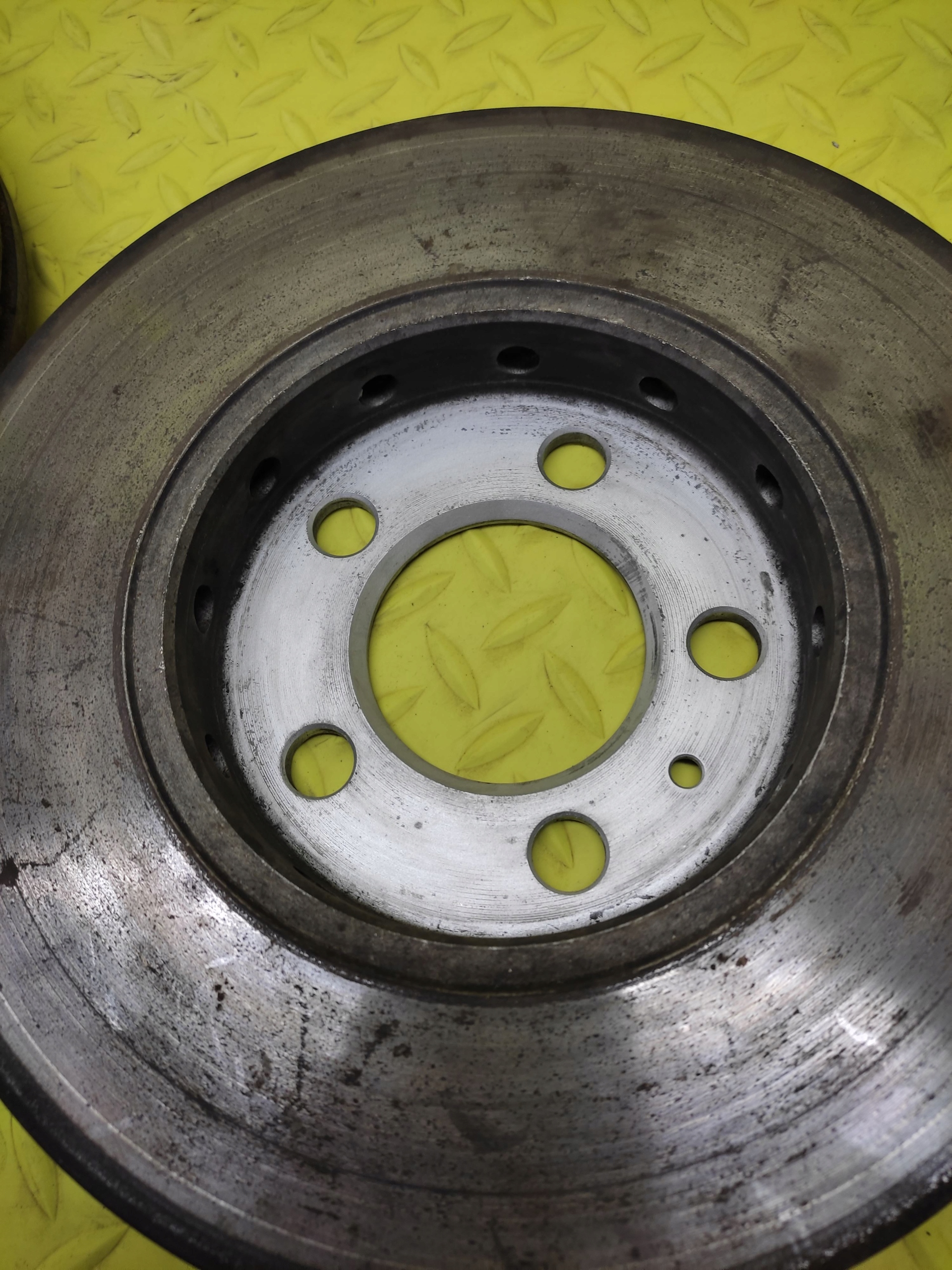 VW GOLF IV 1.6 discs brake front