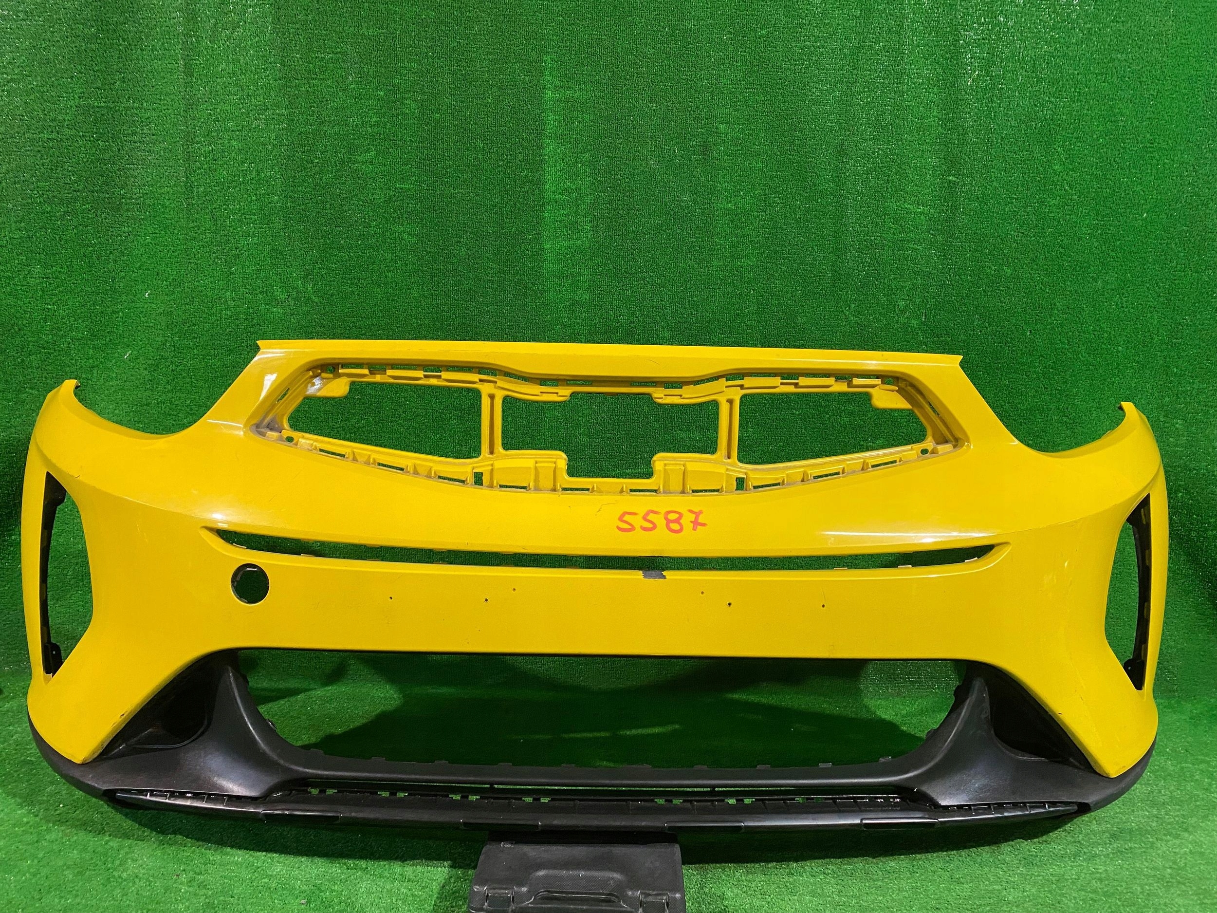 front bumper KIA STONIC 17- without PDC NR.5587
