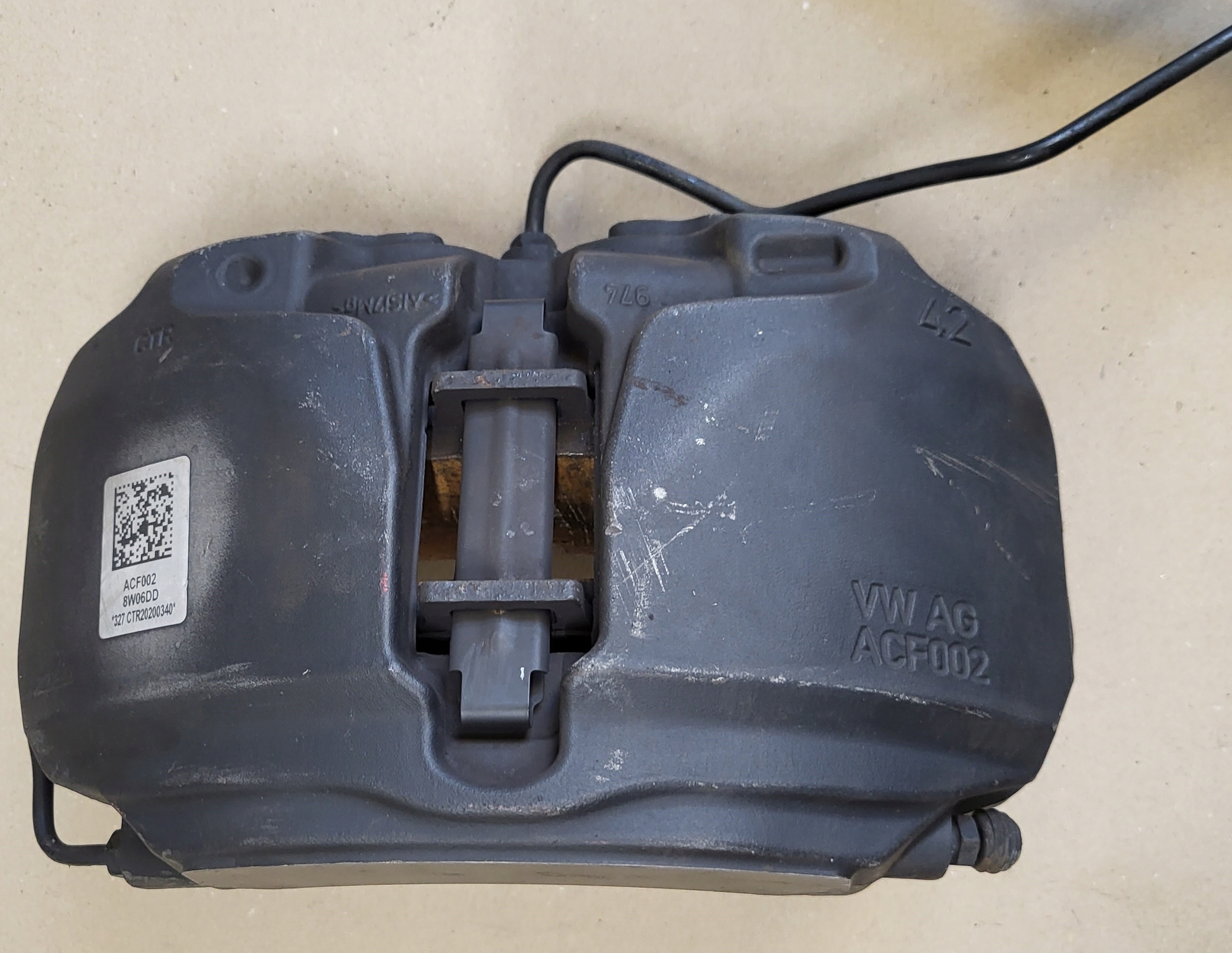 caliper brake front right disc AUDI A4 B9 8W A5 F5 OE 320mm