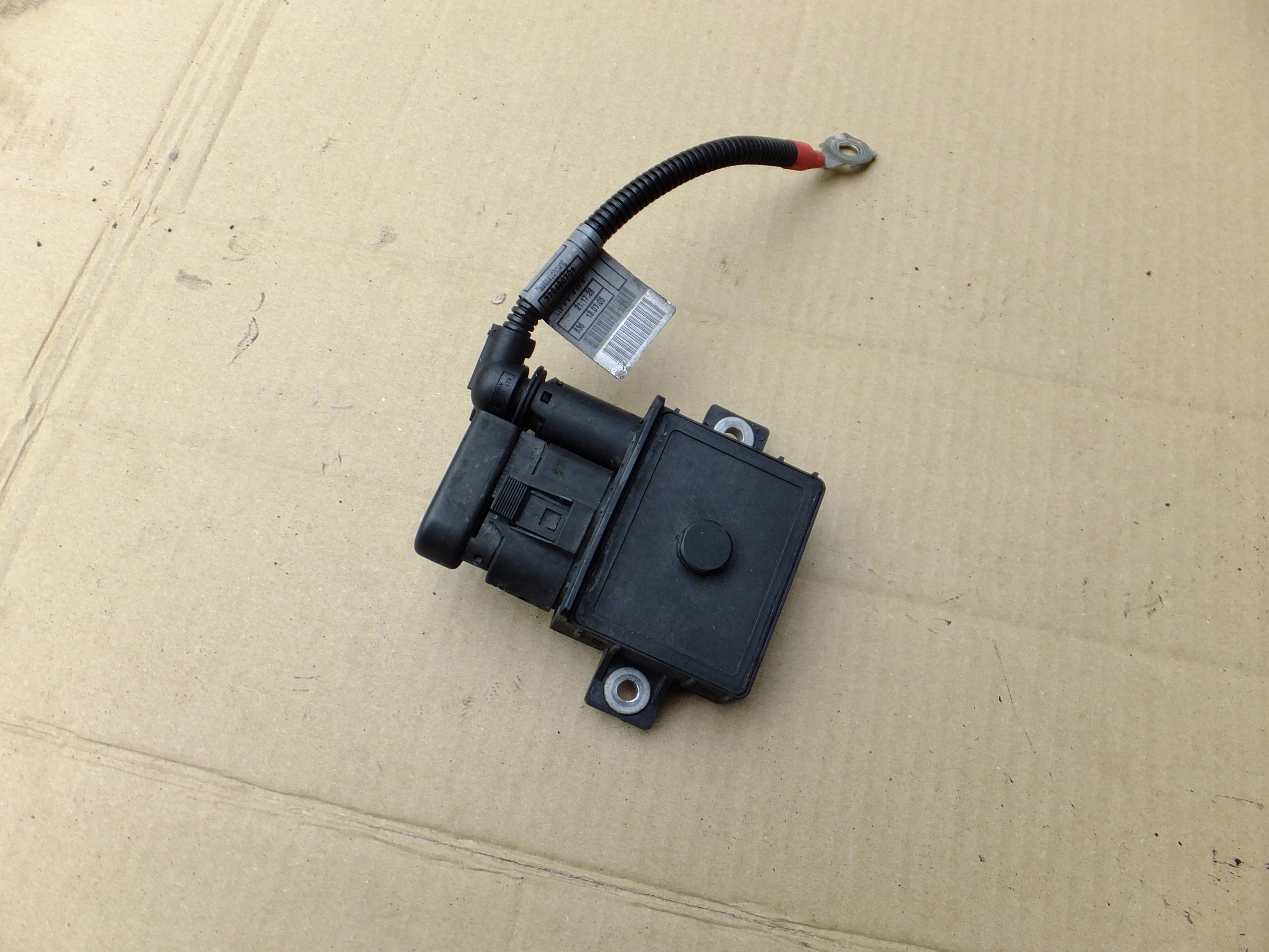 relay plugs bmw e90 2,0 d 2007r 7786821