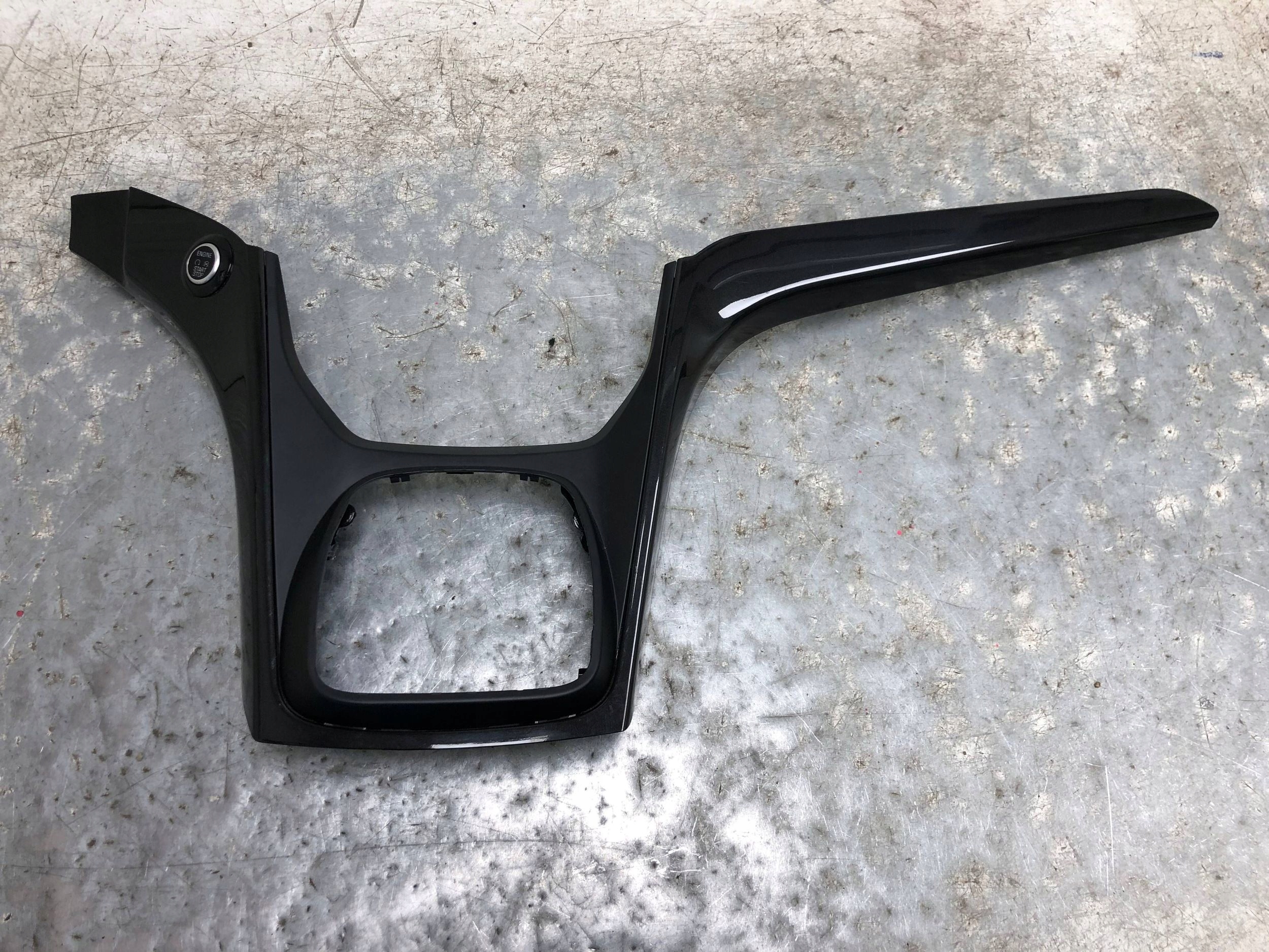 молдинг декор консоли старт стоп FORD KUGA MK2 41-S045H93-APW