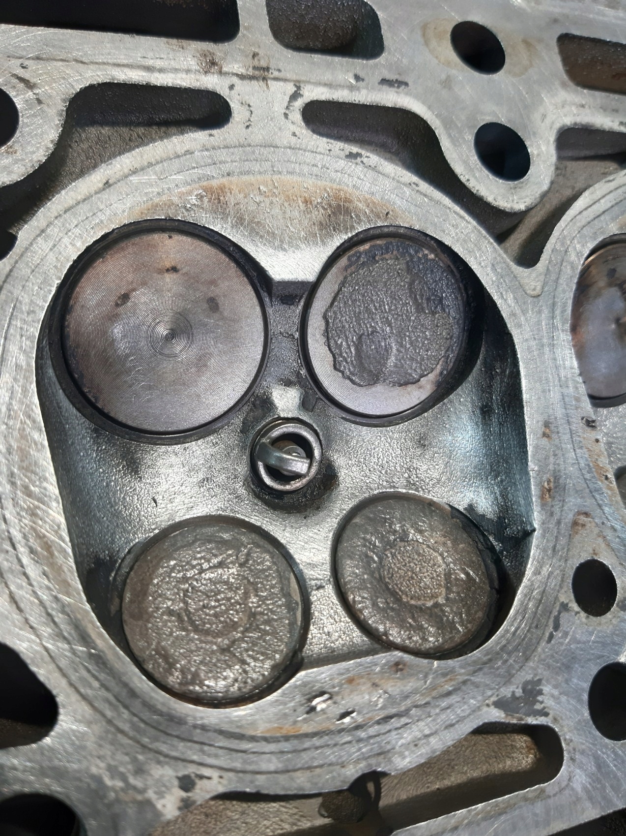 TESTATA RENAULT CLIO III 1.2TCE 8200460196