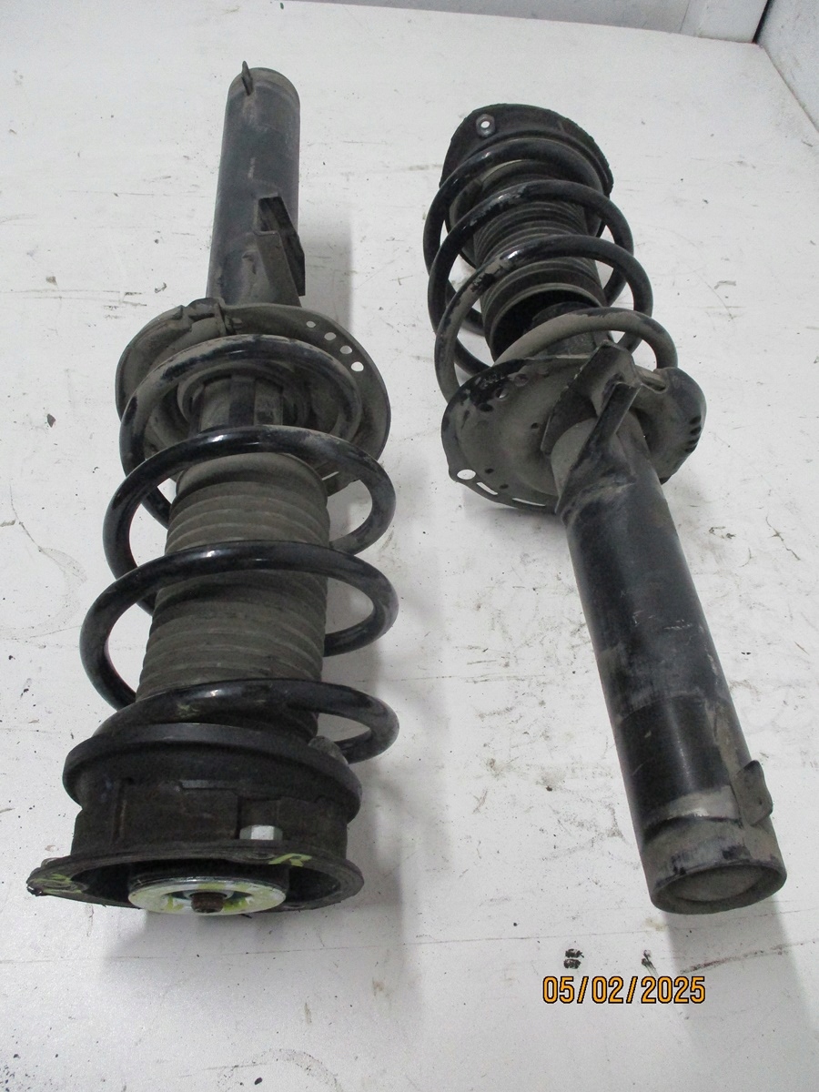 shock absorber amor front AUDI Q3 83A 1.4 HYBRID