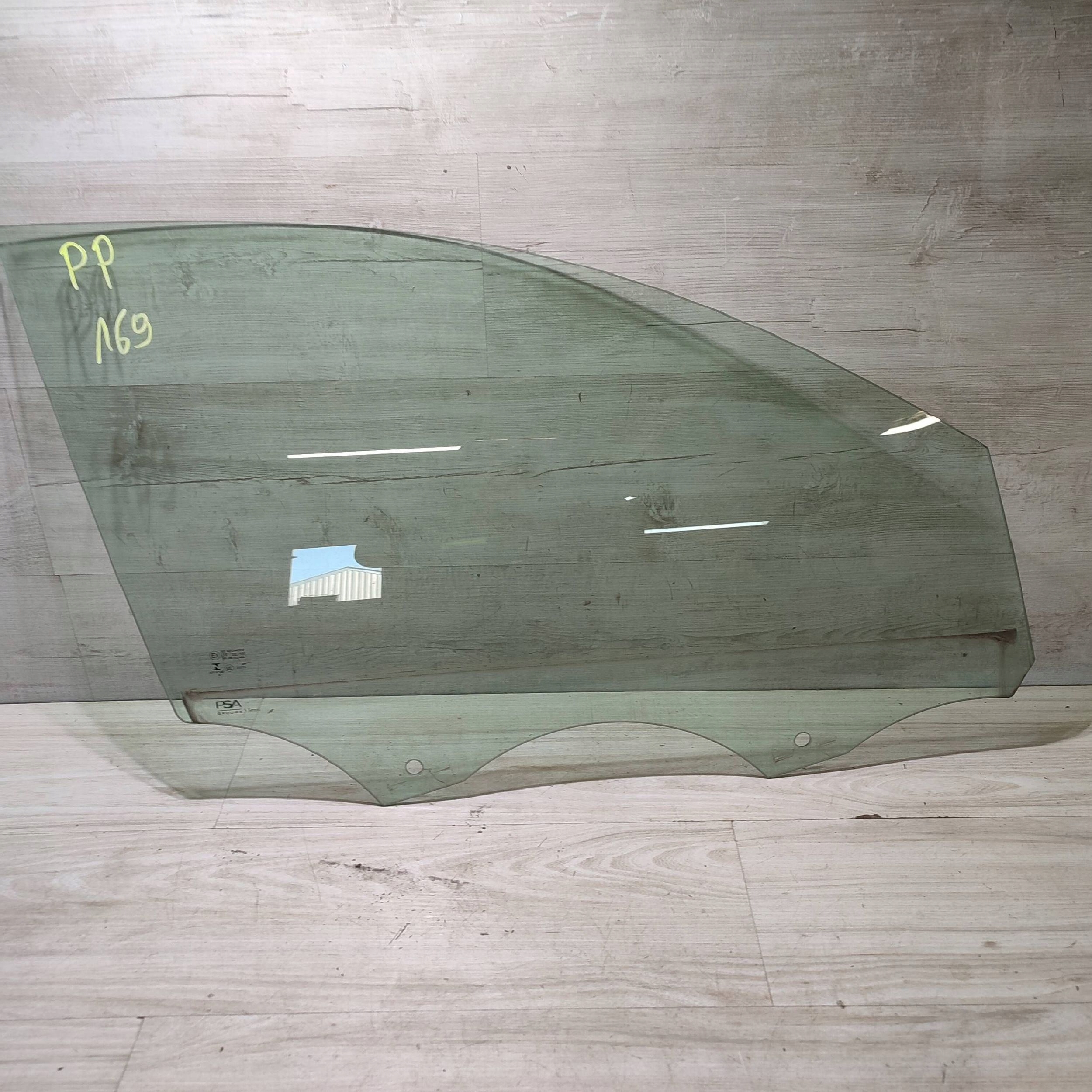 window door przednich front side right Opel Corsa F 43R007951