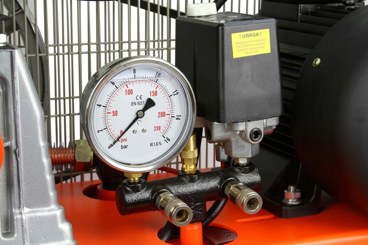 KOMPRESOR BJC SPRĘŻARKA 270L 10 BAR 820 l/min Model M88032