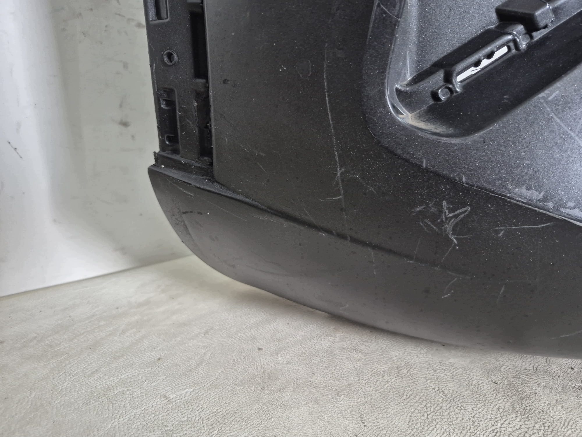 VOLVO XC90 II LIFT 25- bumper front front SPR PDC 32345711