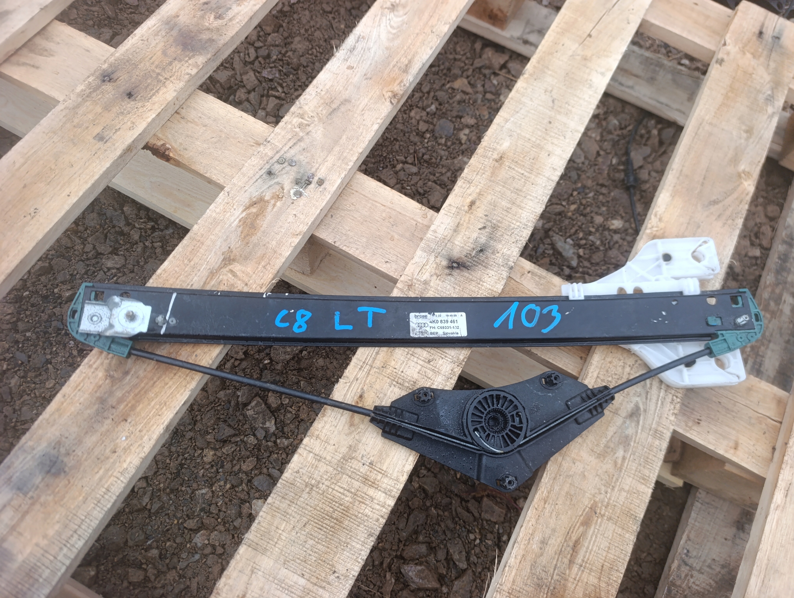 mechanism window regulator door left rear part A6 C8 4K 4K0839461