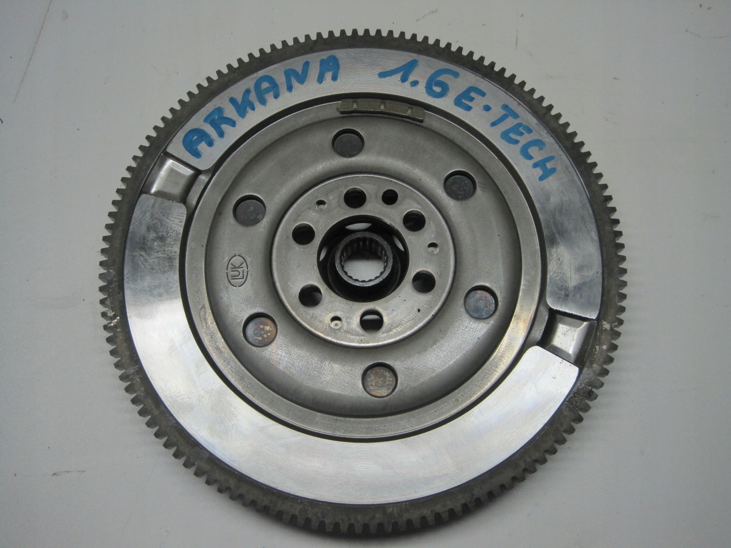 wheel flywheel RENAULT ARKANA 1.6 E-TECH 123108176R