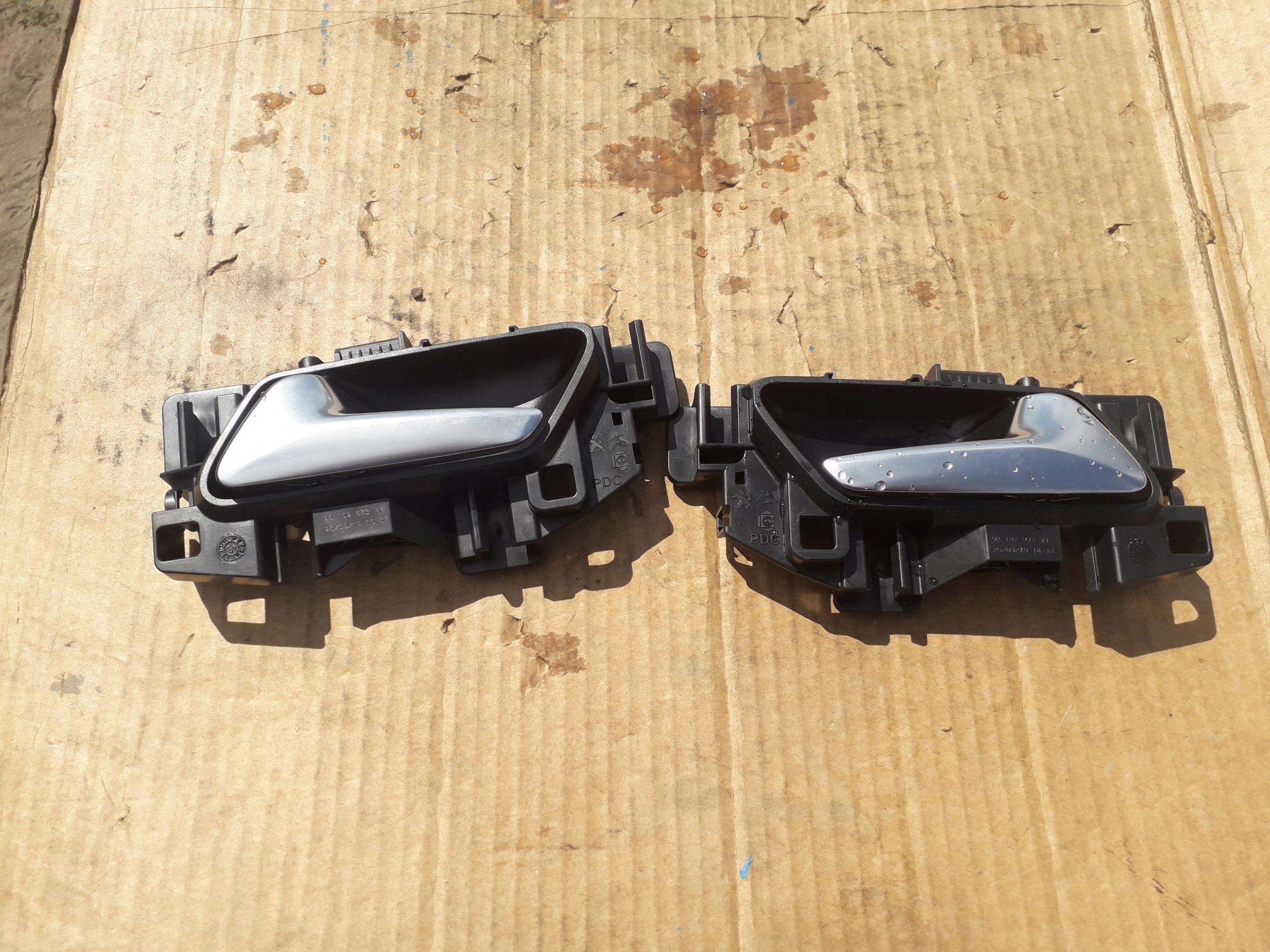 ВНУТРЕННЯЯ ДВЕРНАЯ РУЧКА PARTNER BERLINGO IV 19-