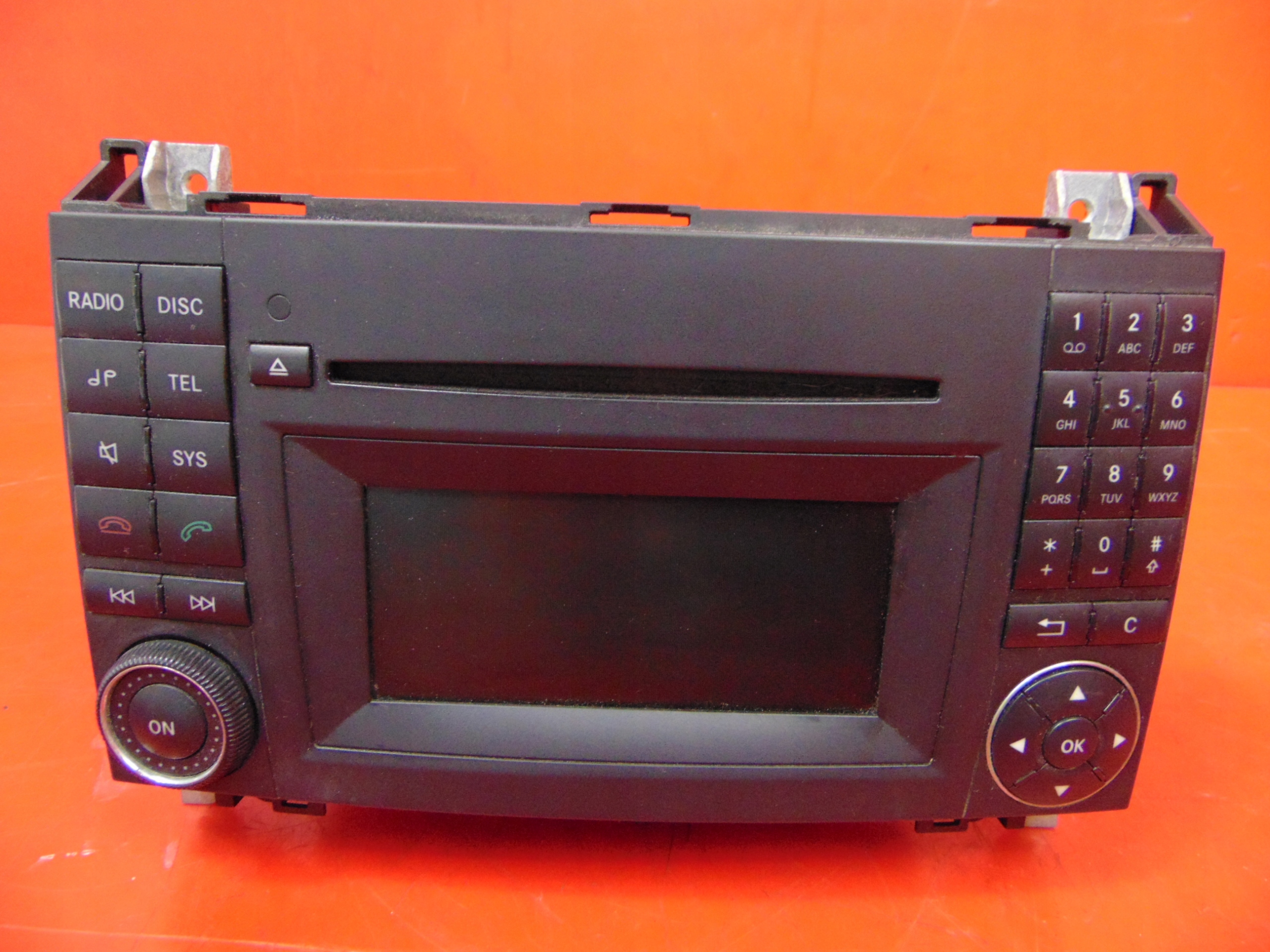 MERCEDES B W245 A W169 RADIO CD RADIOODTWARZACZ Numer katalogowy czesci A1698705894 W245