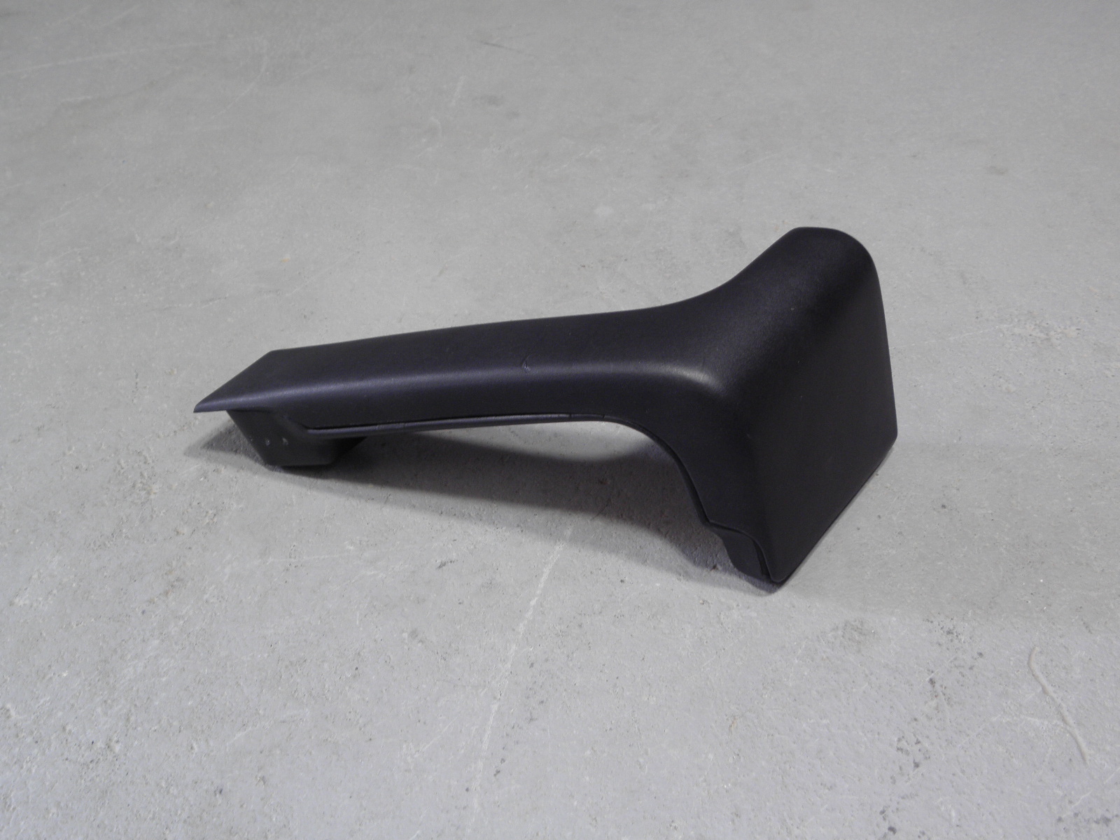 VW T4 CARAVELLE // UCHWYT RĄCZKA KLAMKA DRZWI PRAWY PRZÓD