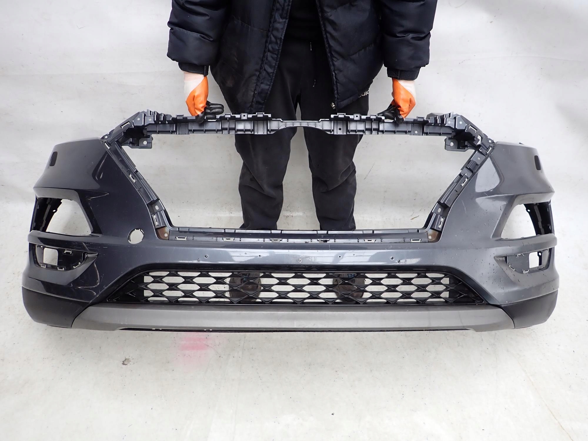 HYUNDAI TUCSON III 3 LIFT 18-20 bumper front front washer 86511-D7500