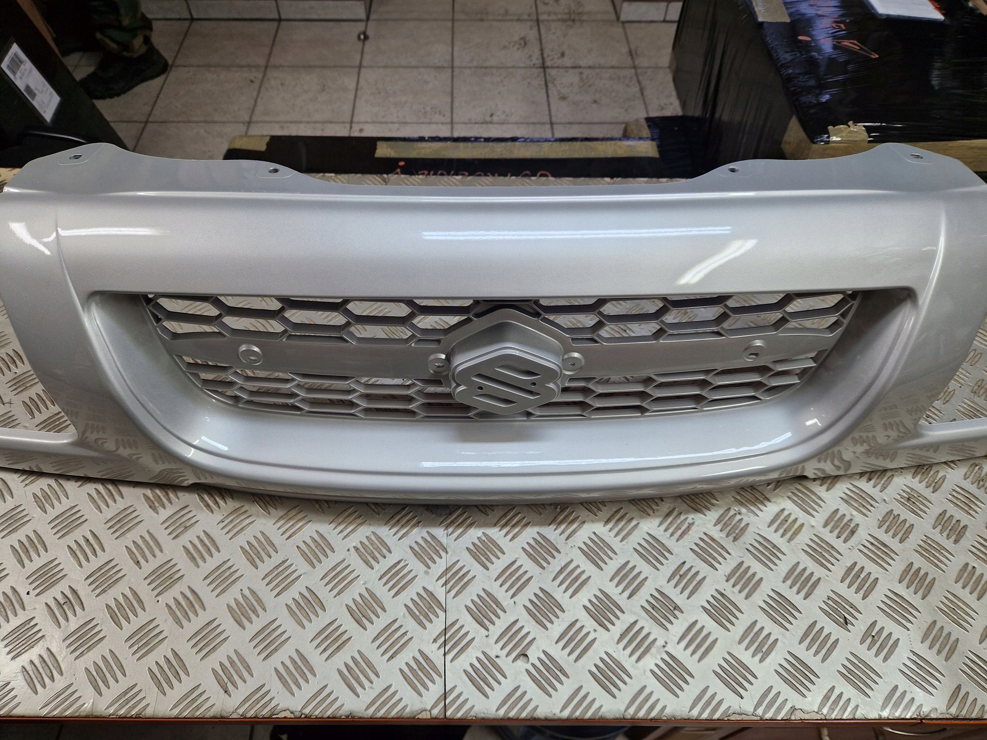 Suzuki Vitara I ET Kühlergrill FRONTGRILL Kühlergitter 7211165DA0 - Thumbnail 1