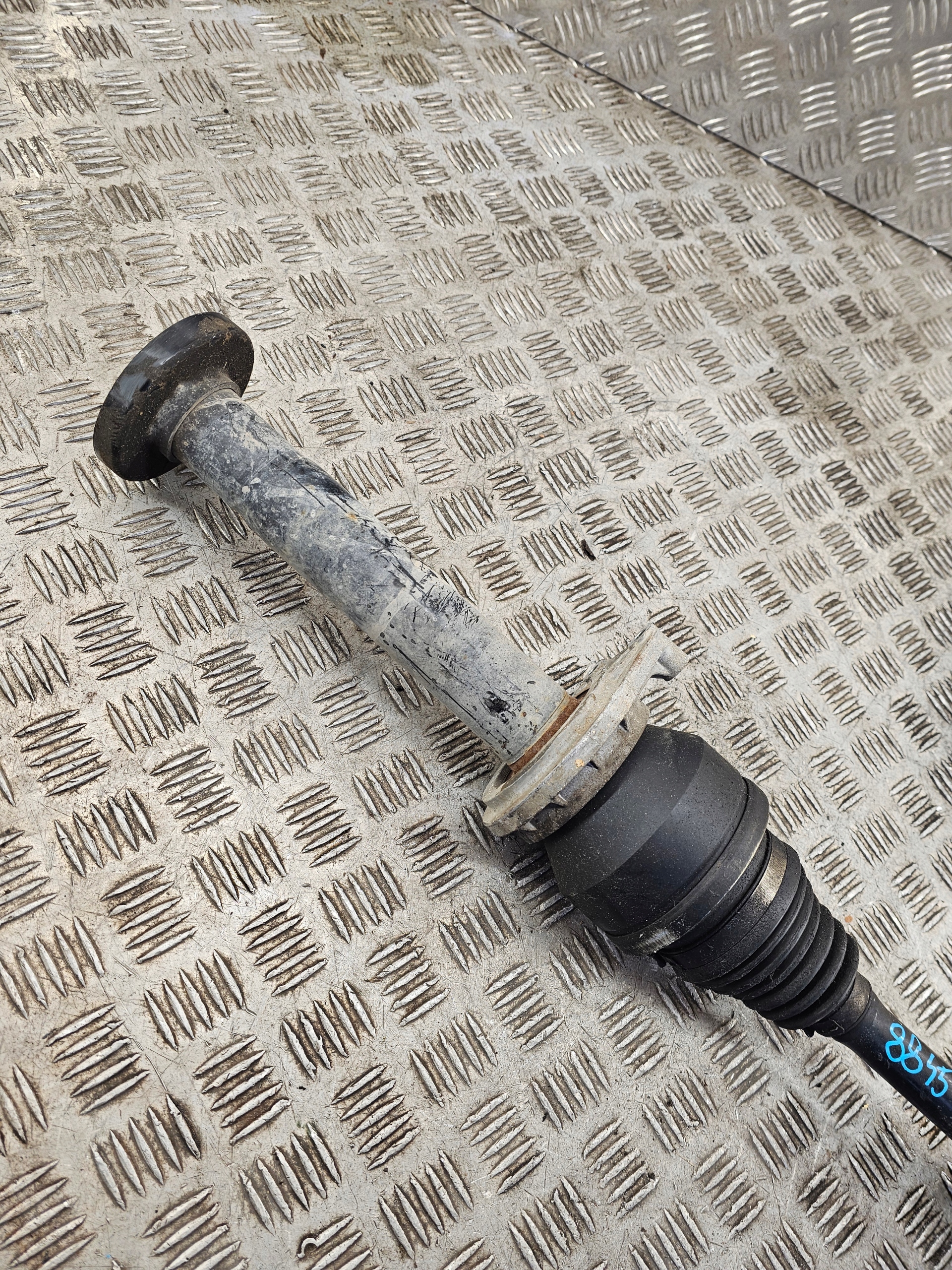 VW TRANSPORTER T6 2.0 TDI 2018 semi-axis right 7E0407761F