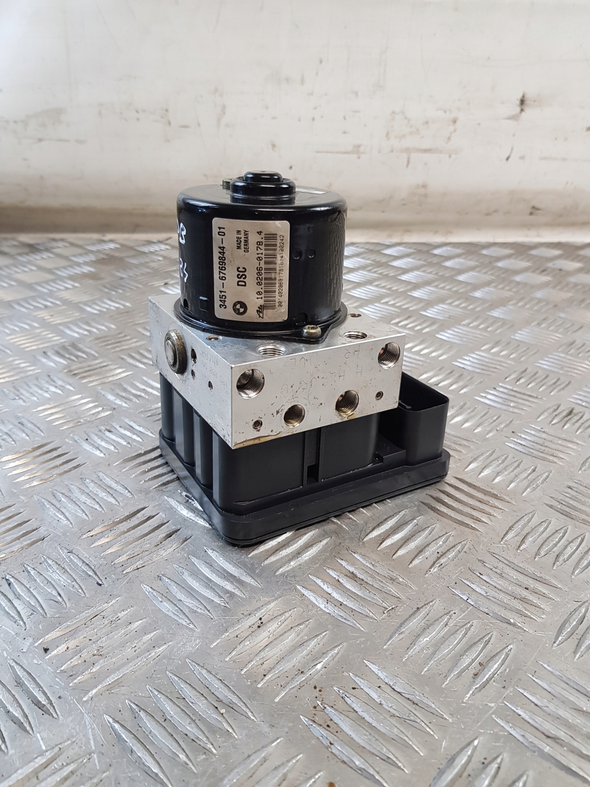 Servofreno DSC 3451-6769844-01 3452 6769845-01 BMW 1 E87 2.0B EU
