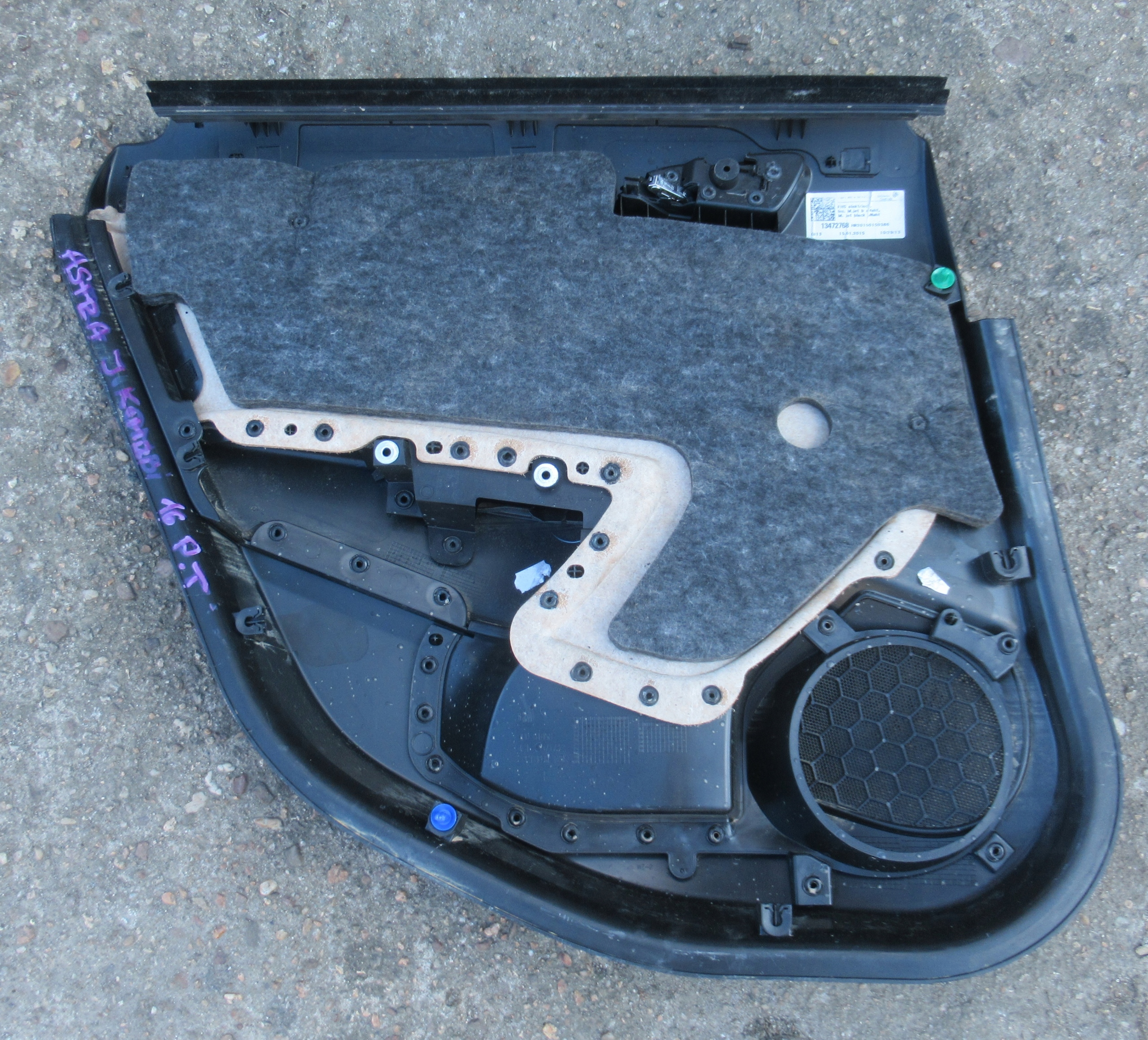 OPEL ASTRA J KOMBI side door right rear part