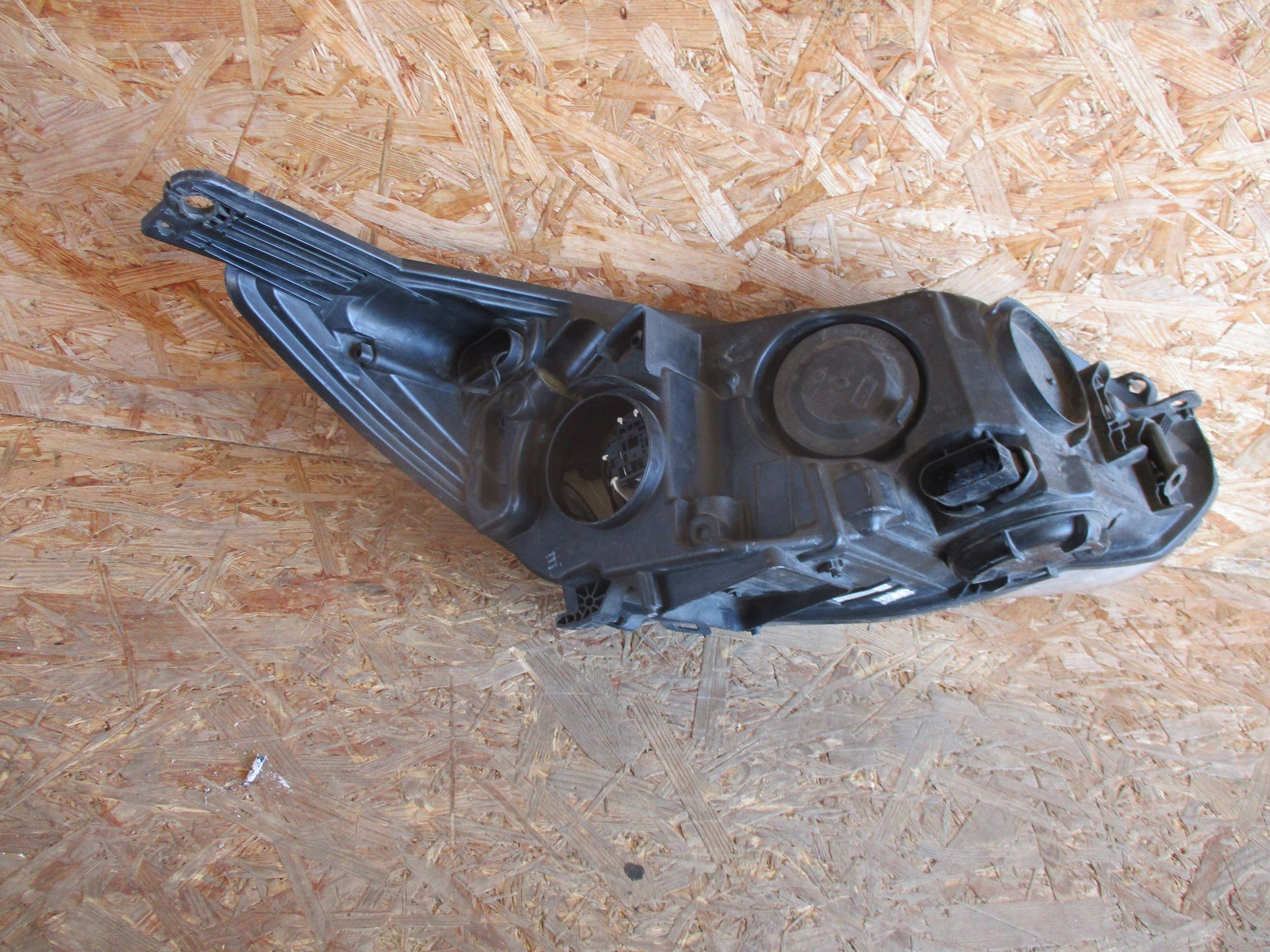 light front front left FORD FOCUS MK3 10