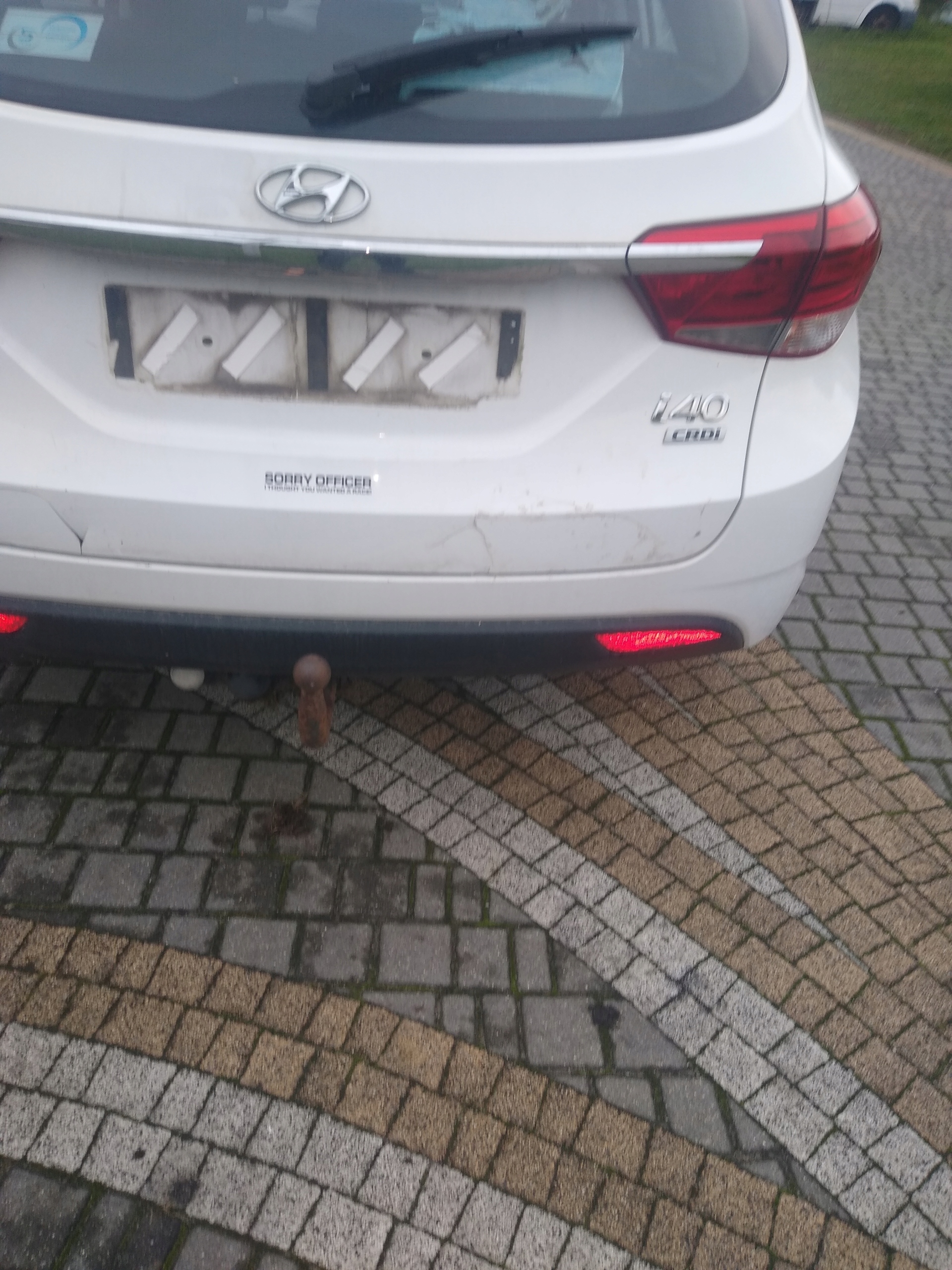 ZDERZAK TYŁ HYUNDAI I40 KOMBI POD PDC BIAŁY 2015 ROK