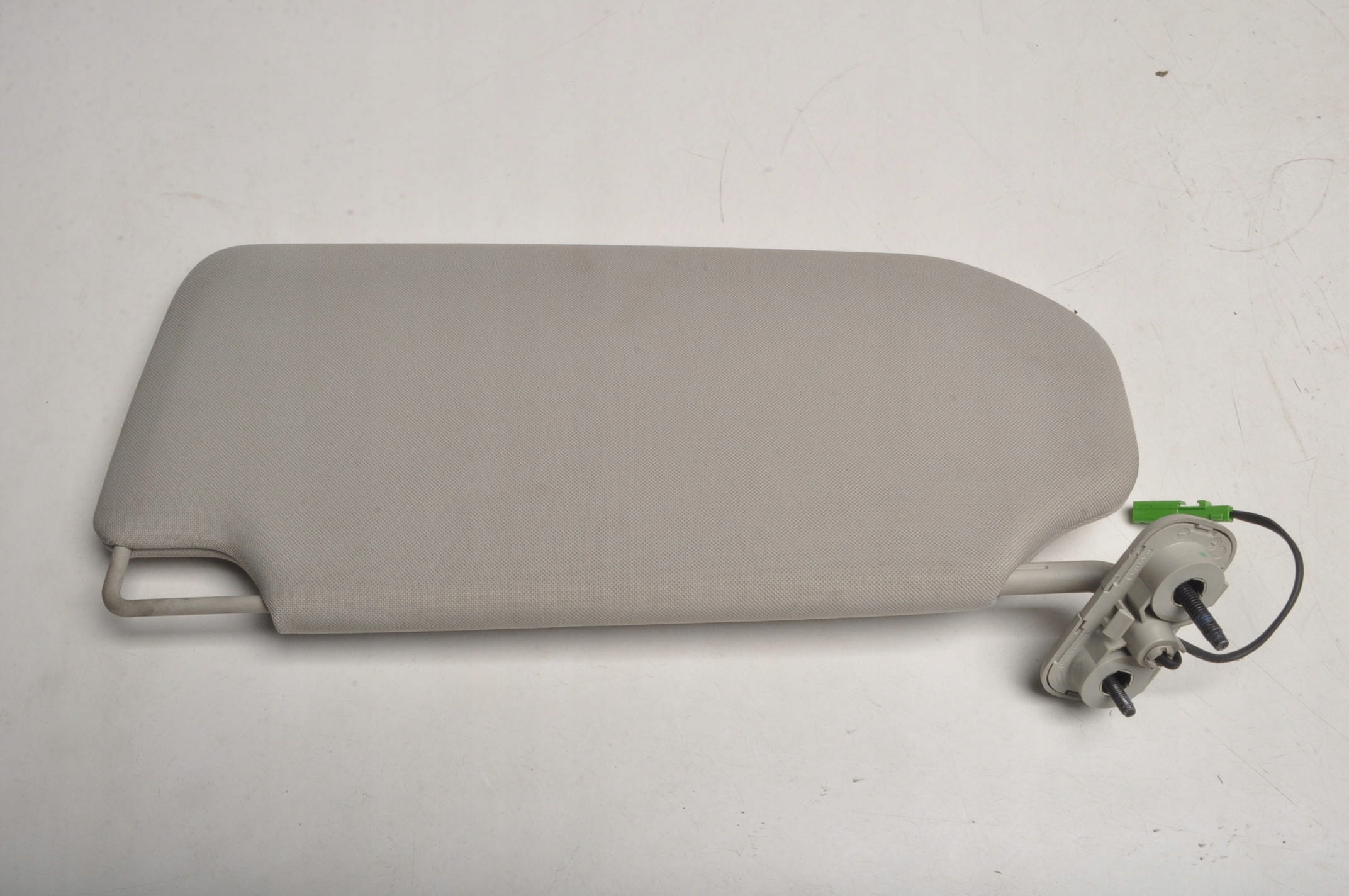 VOLVO XC90 II OSŁONA SŁONECZNIK PRAWY Producent Volvo OE