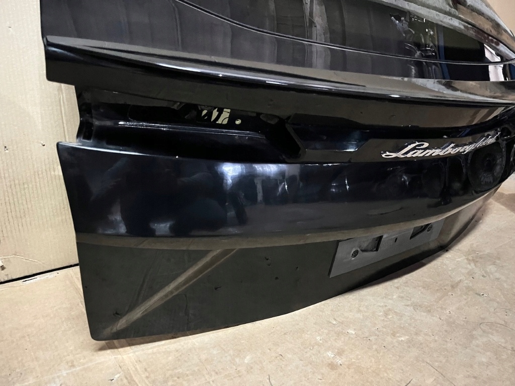 IDEALNA KPL. boot door rear DOCIAG lock KAMERA LAMBORGHINI URUS LY9T 1