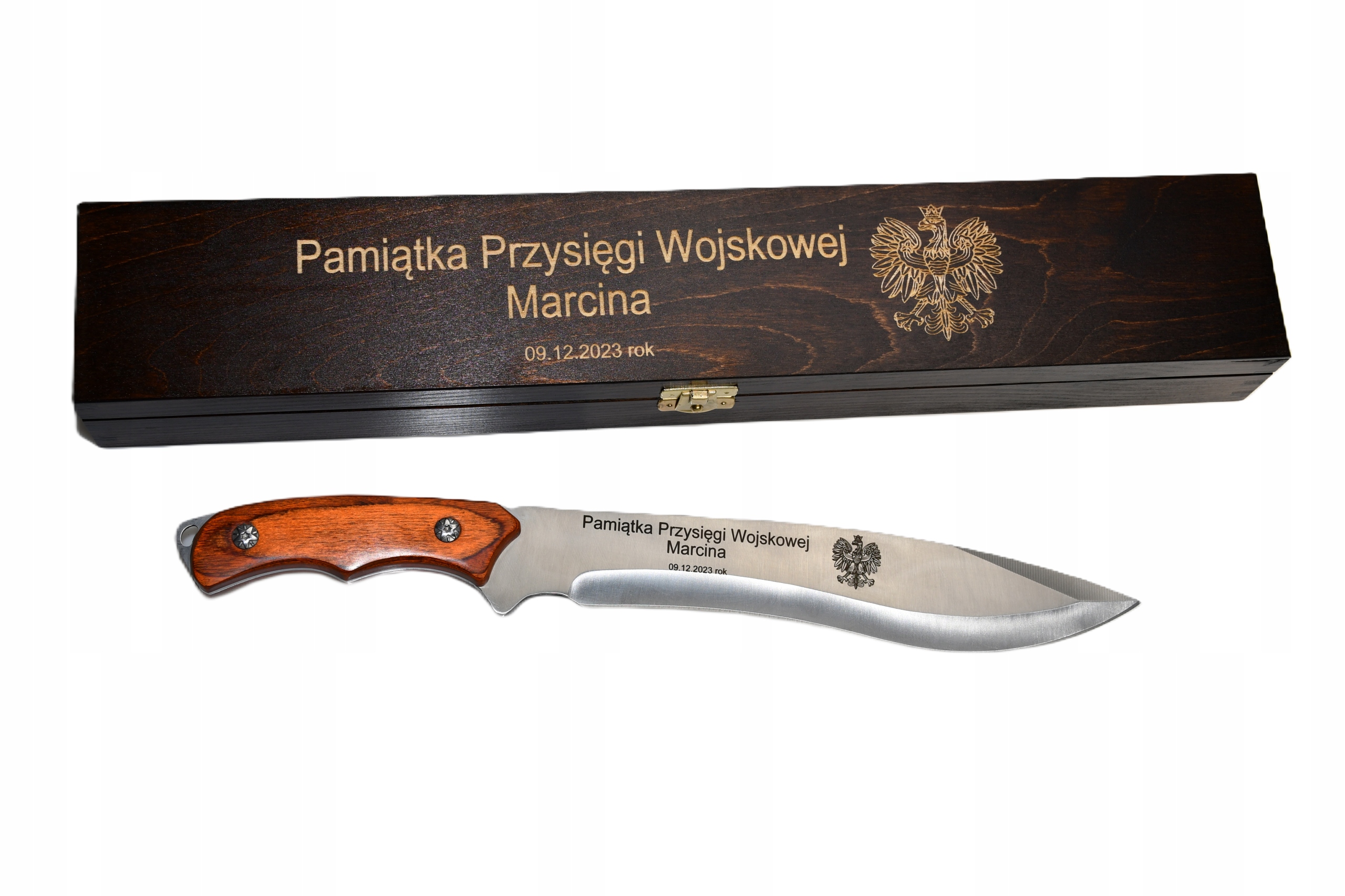 Vojenský Nůž s gravírováním , dárek Oath v elegantní dřevěné krabičce