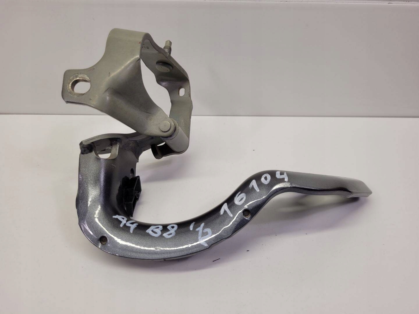hinge bonnet left side Audi A4 B8 facelift 2015 8K9827299