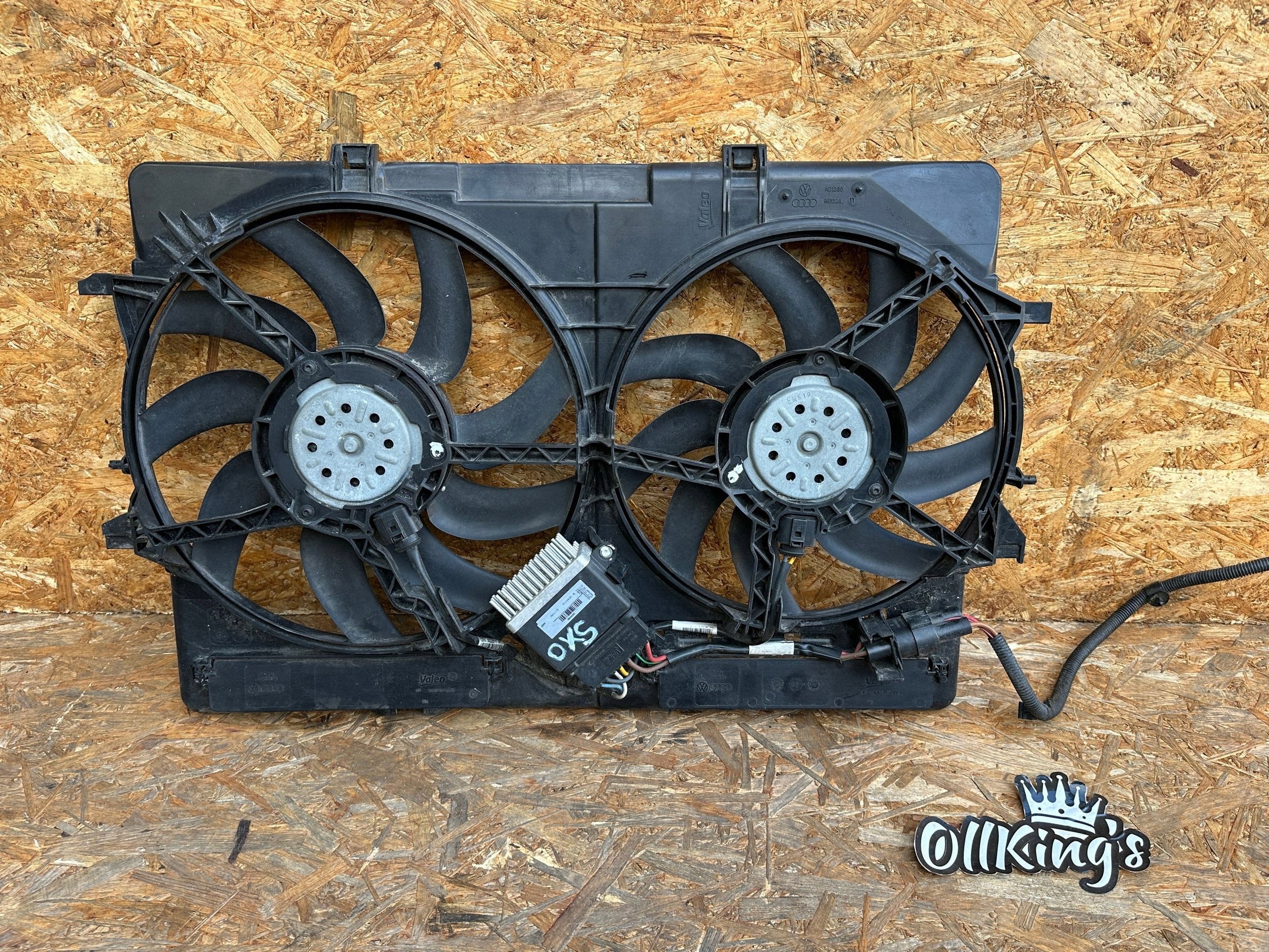 AUDI A4 S4 B8 8K A5 8T 2.0TDI ventilátor chladiče obal 8K0121003AB