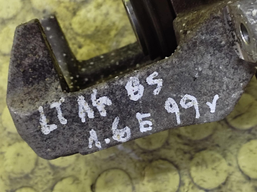 AUDI A4 B5 1.6 bremssattel bremse sattel brems- links heck