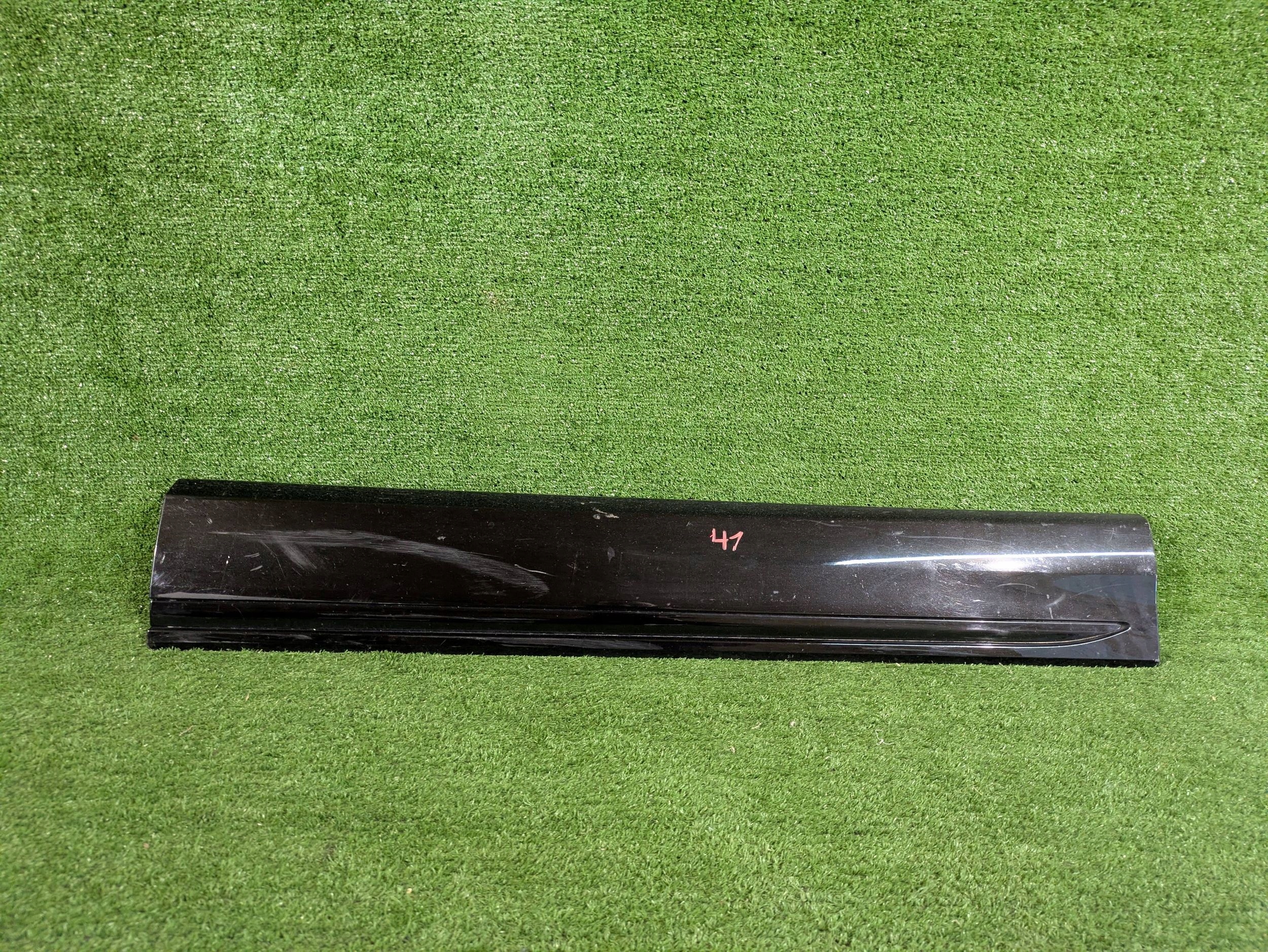 moulding door left front AUDI Q8 4M8 NR.41