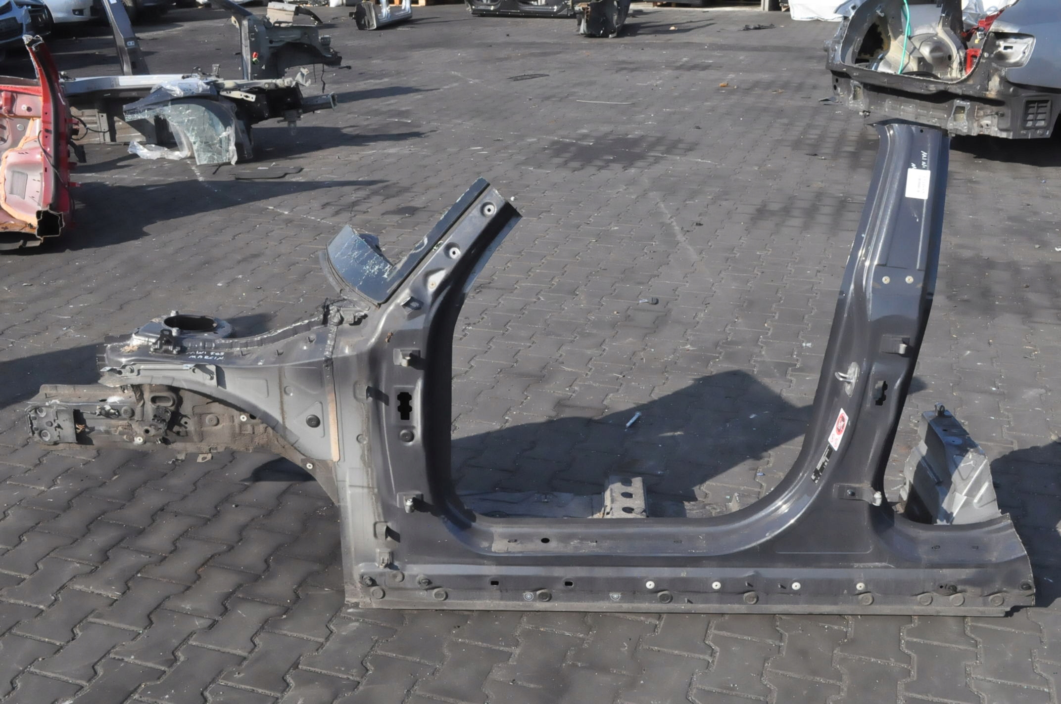 MINI F55 COOPER ЧЕТВЕРТИНА ЛОНЖЕРОН ПОРІГ ЛІВИЙ ПЕРЕД