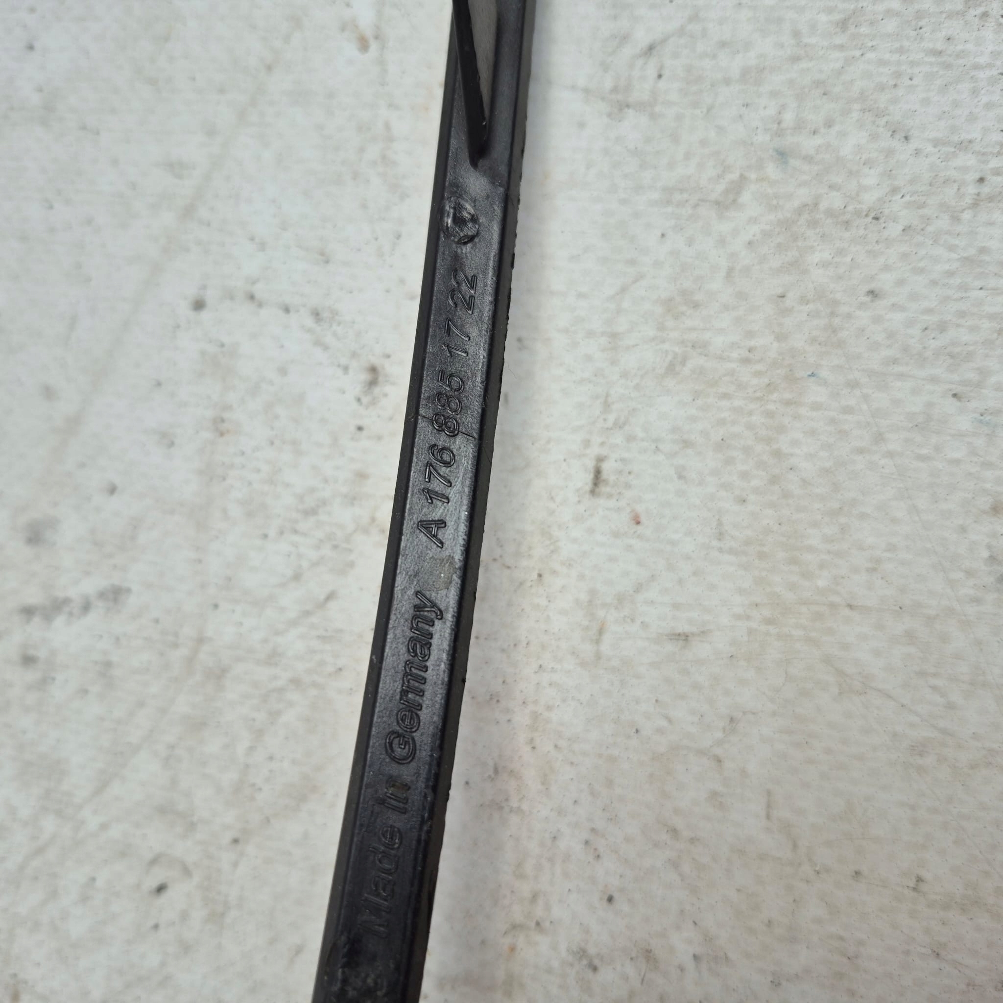 MERCEDES A KLASA W176 A176 12-17 decorative trim bumper front left