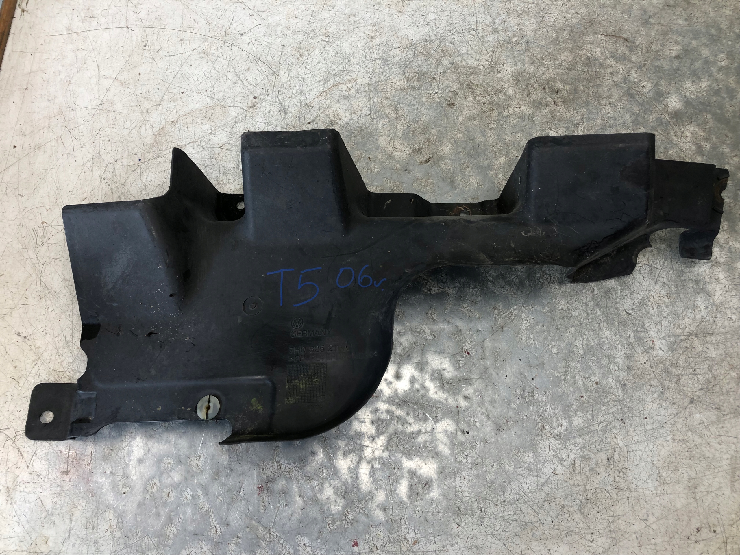 blende abdeckung unterfahrschutz VW T5 7H0825211C