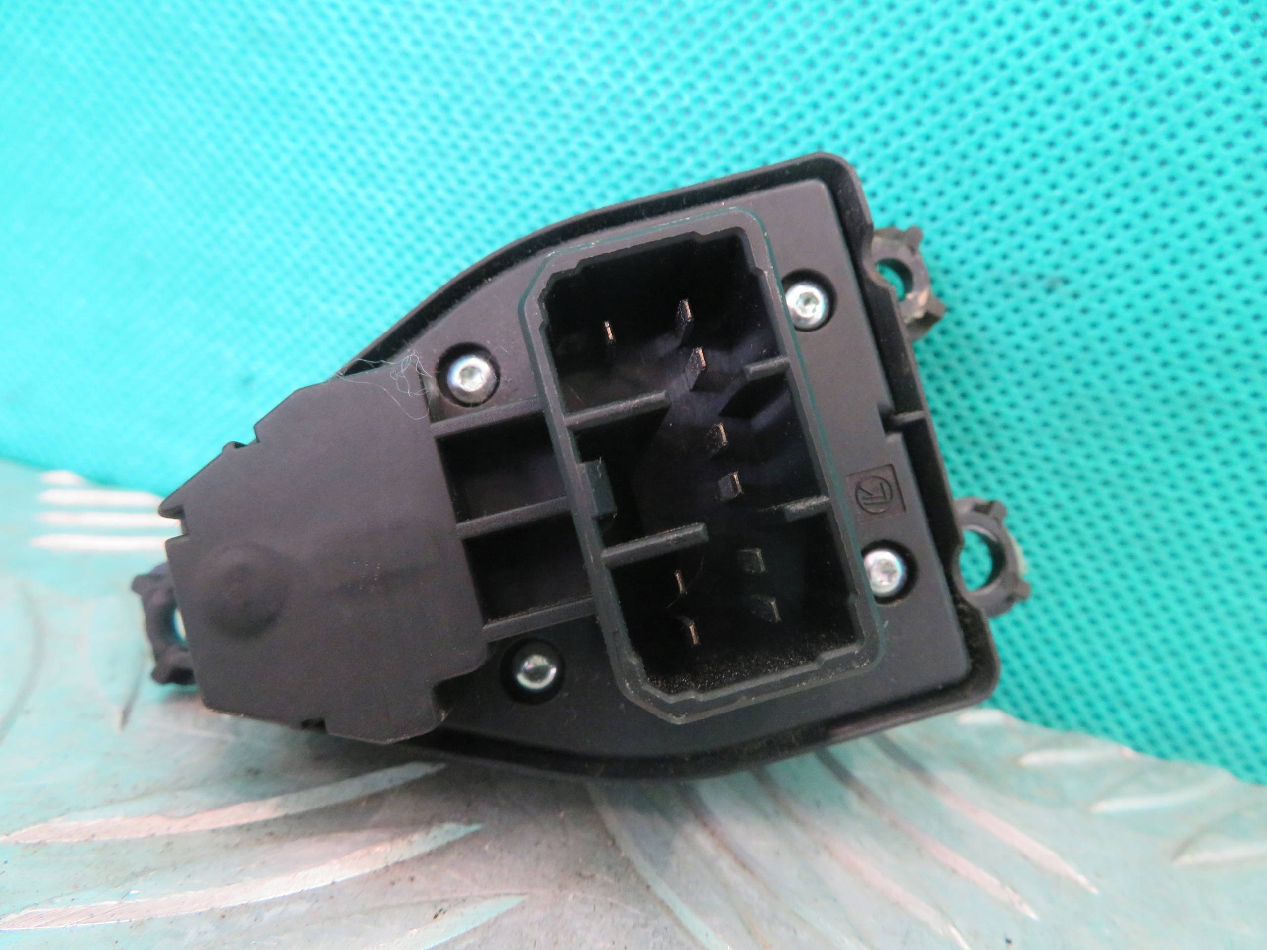 mirror control switch button FORD RANGER IV 18R
